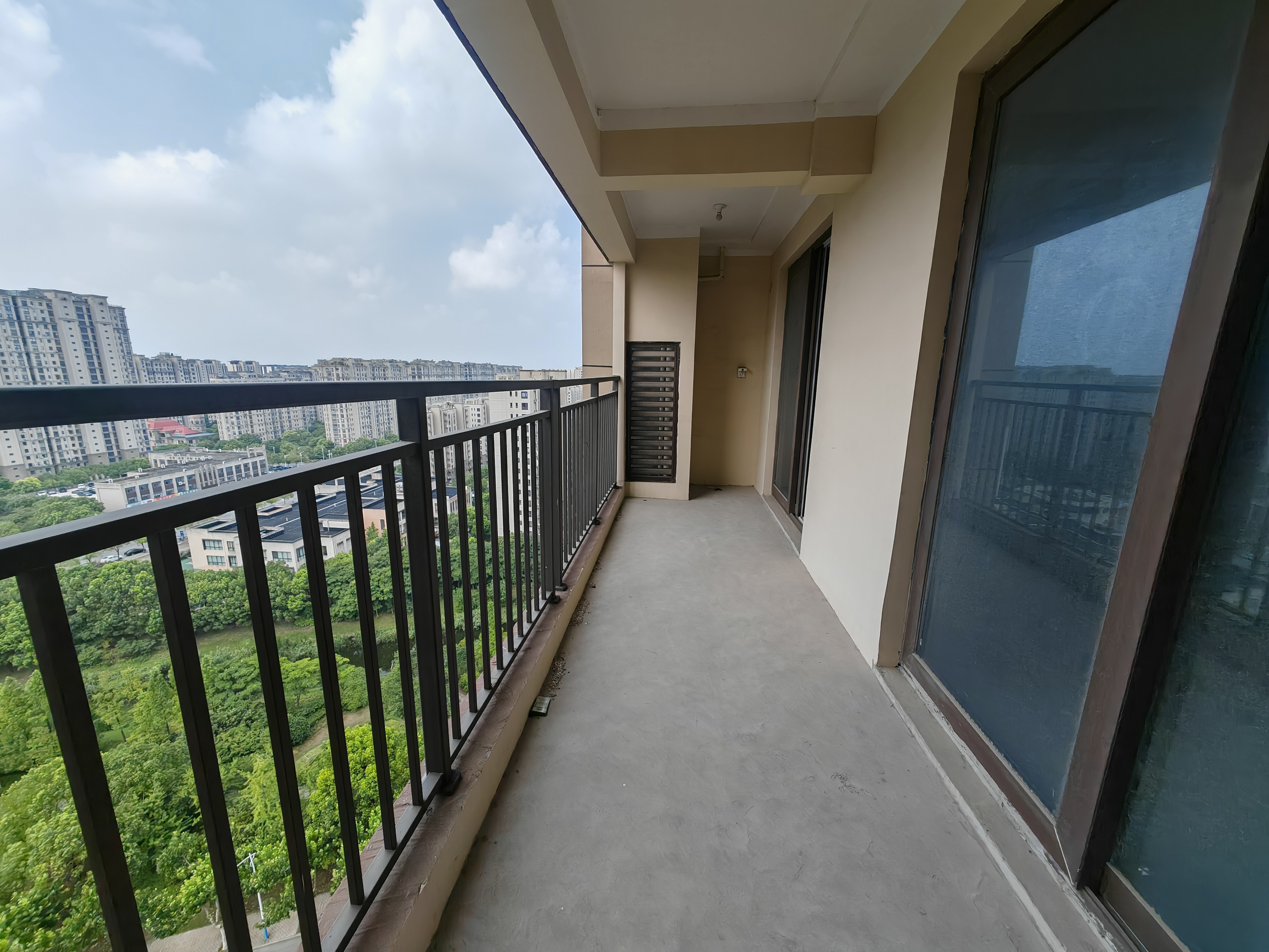 佳源都市 3室2厅2卫 116.76m&sup2;
