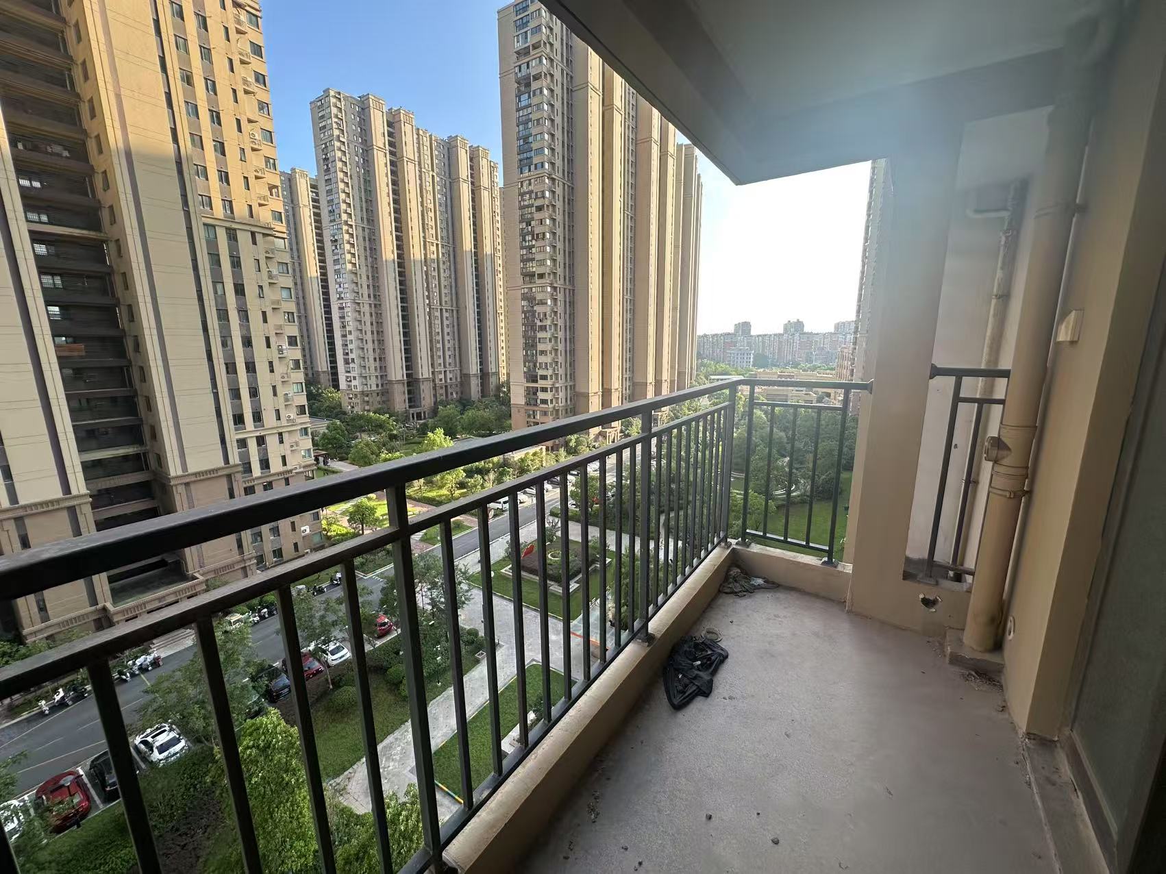 中海碧林湾 4室2厅2卫 129.16m&sup2;