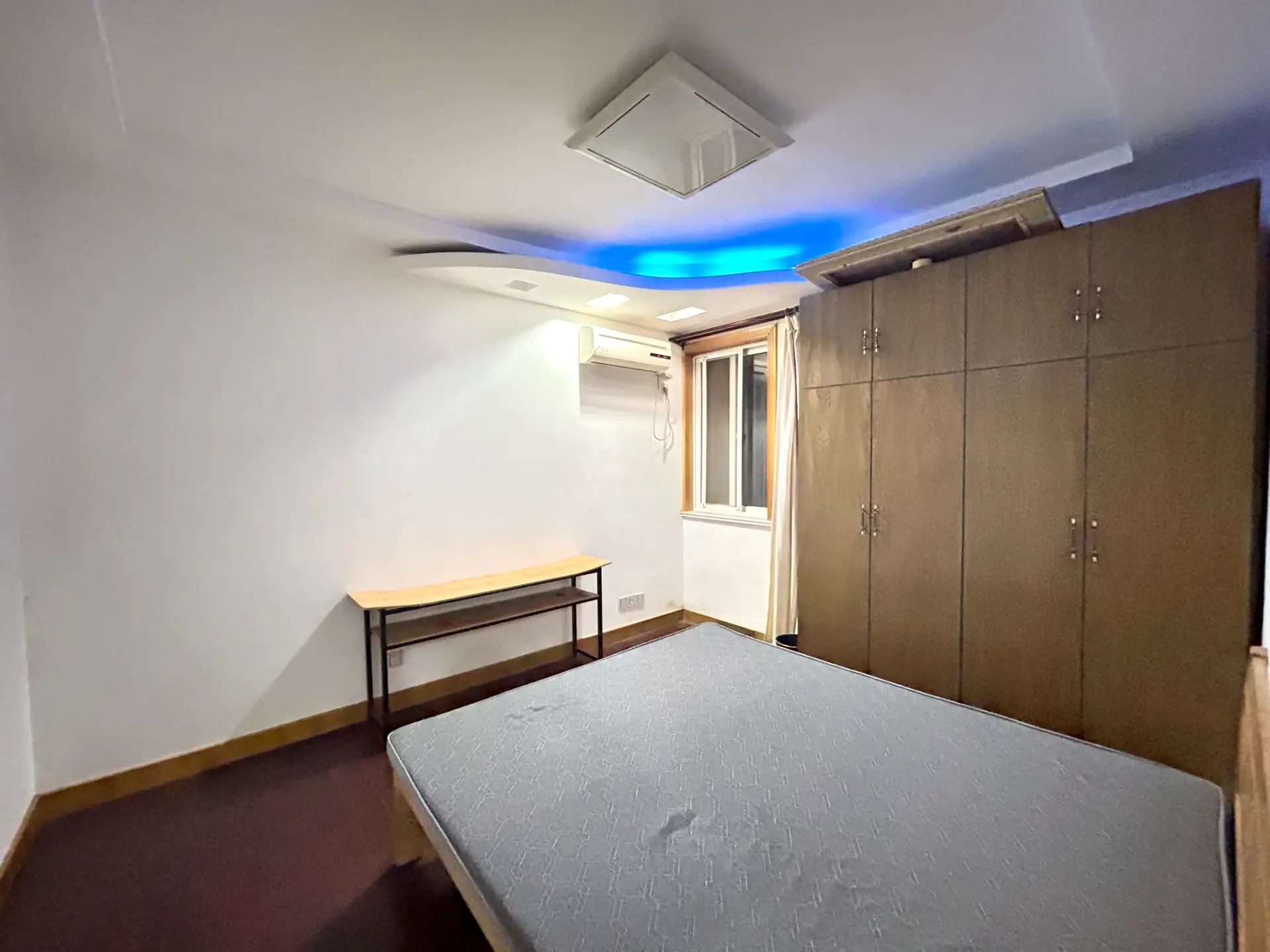 华山花苑一期 3室2厅2卫 146m&sup2;