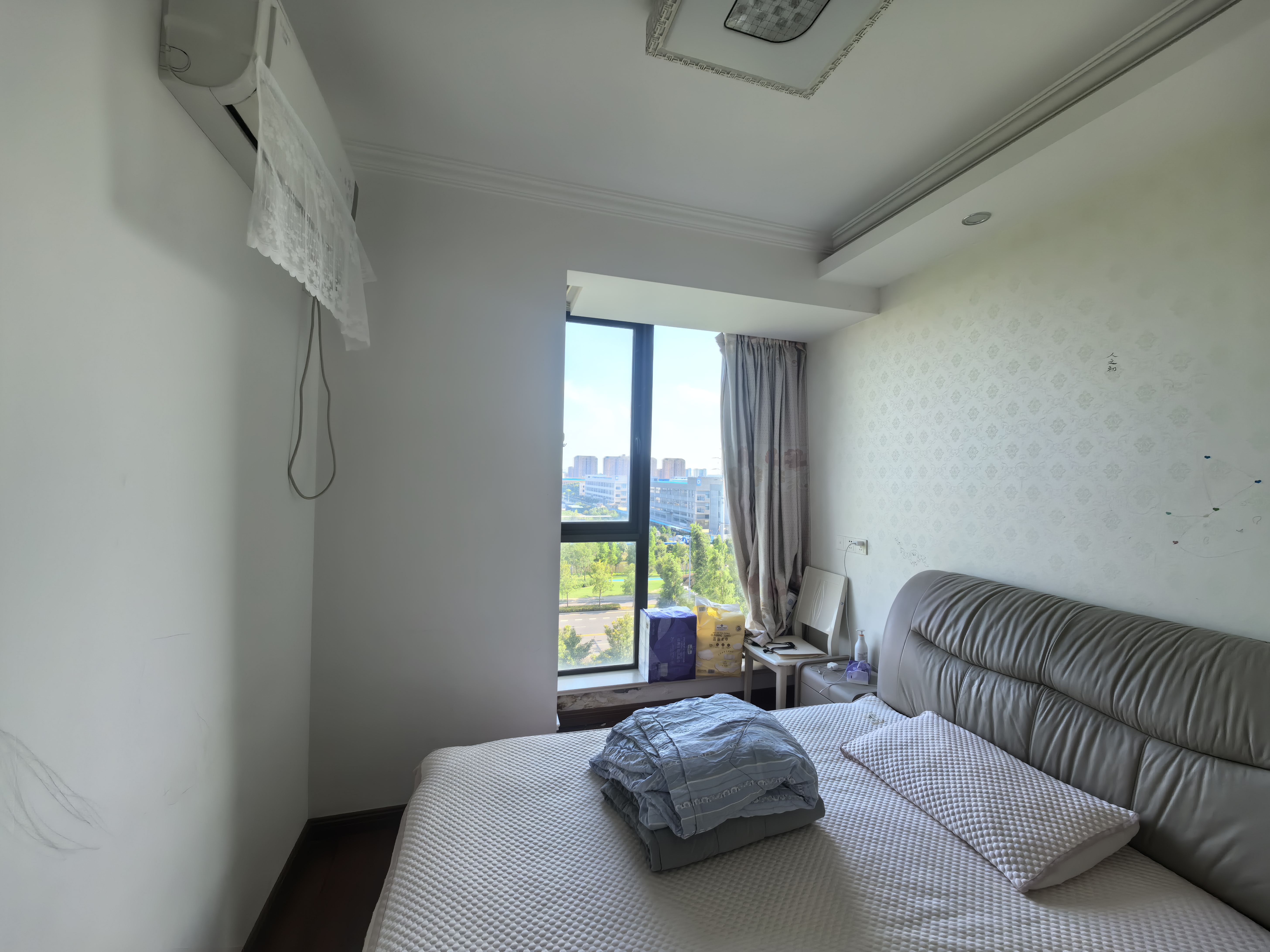 银河湾 3室2厅1卫 93m&sup2;