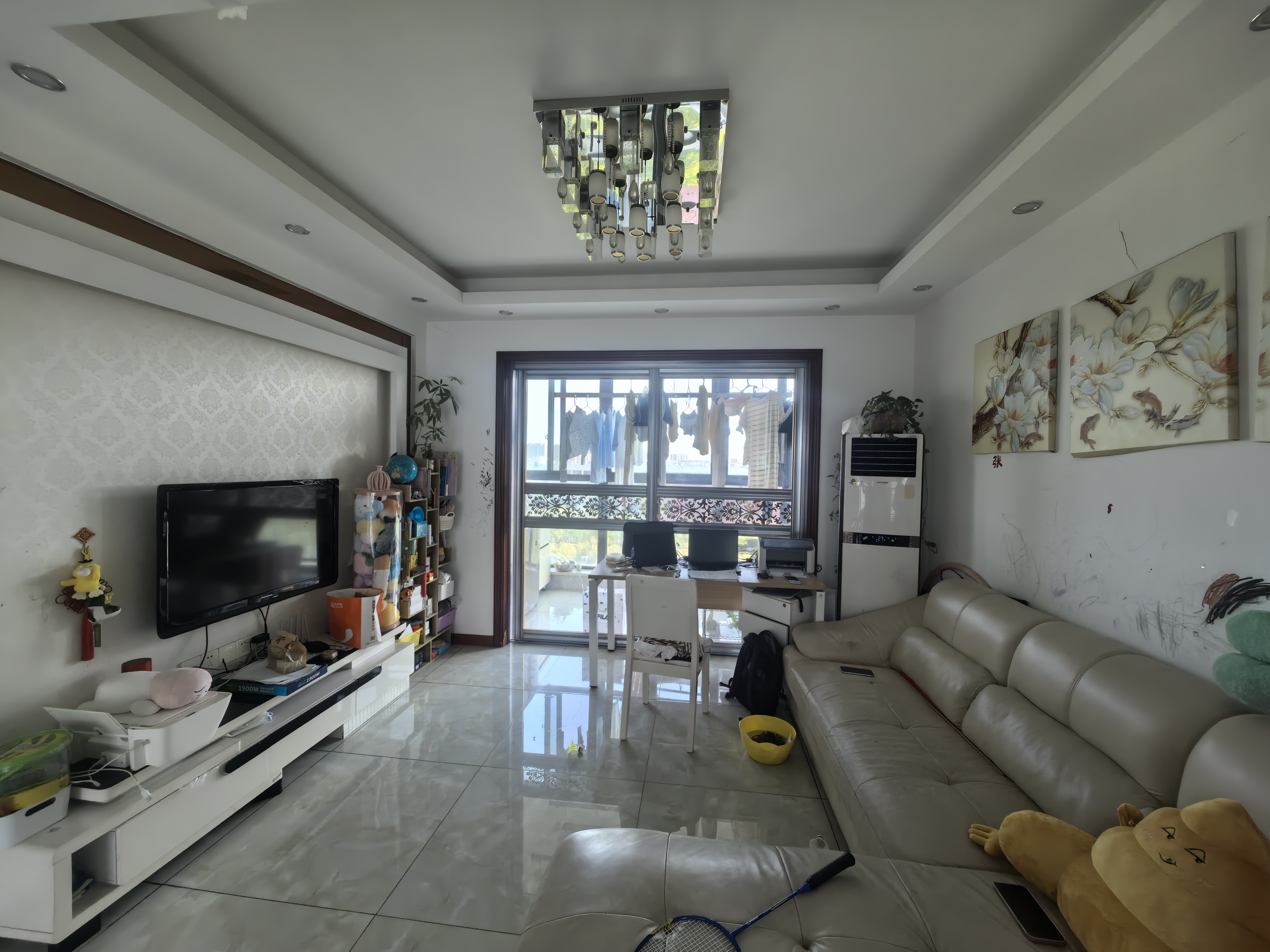 银河湾 3室2厅1卫 93m&sup2;