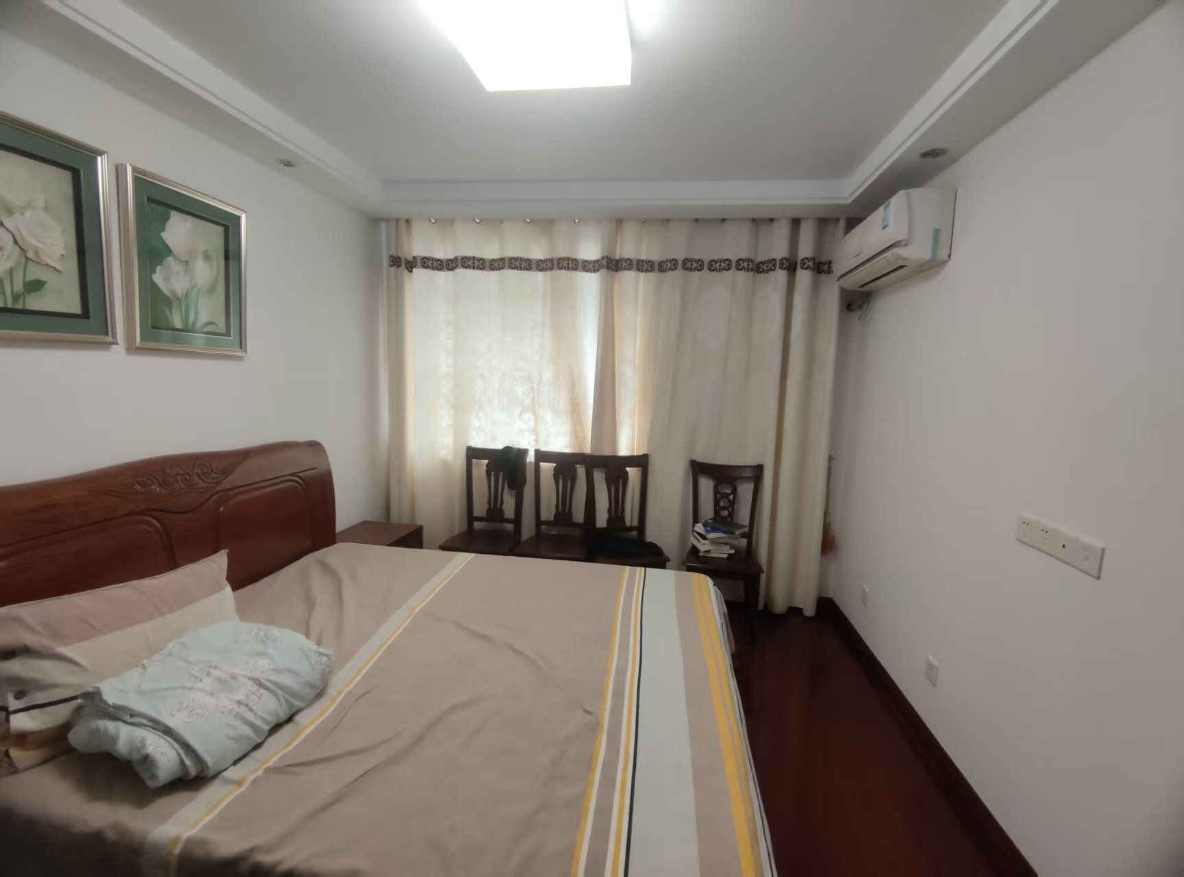 春晖花园 4室2厅2卫 110m&sup2;