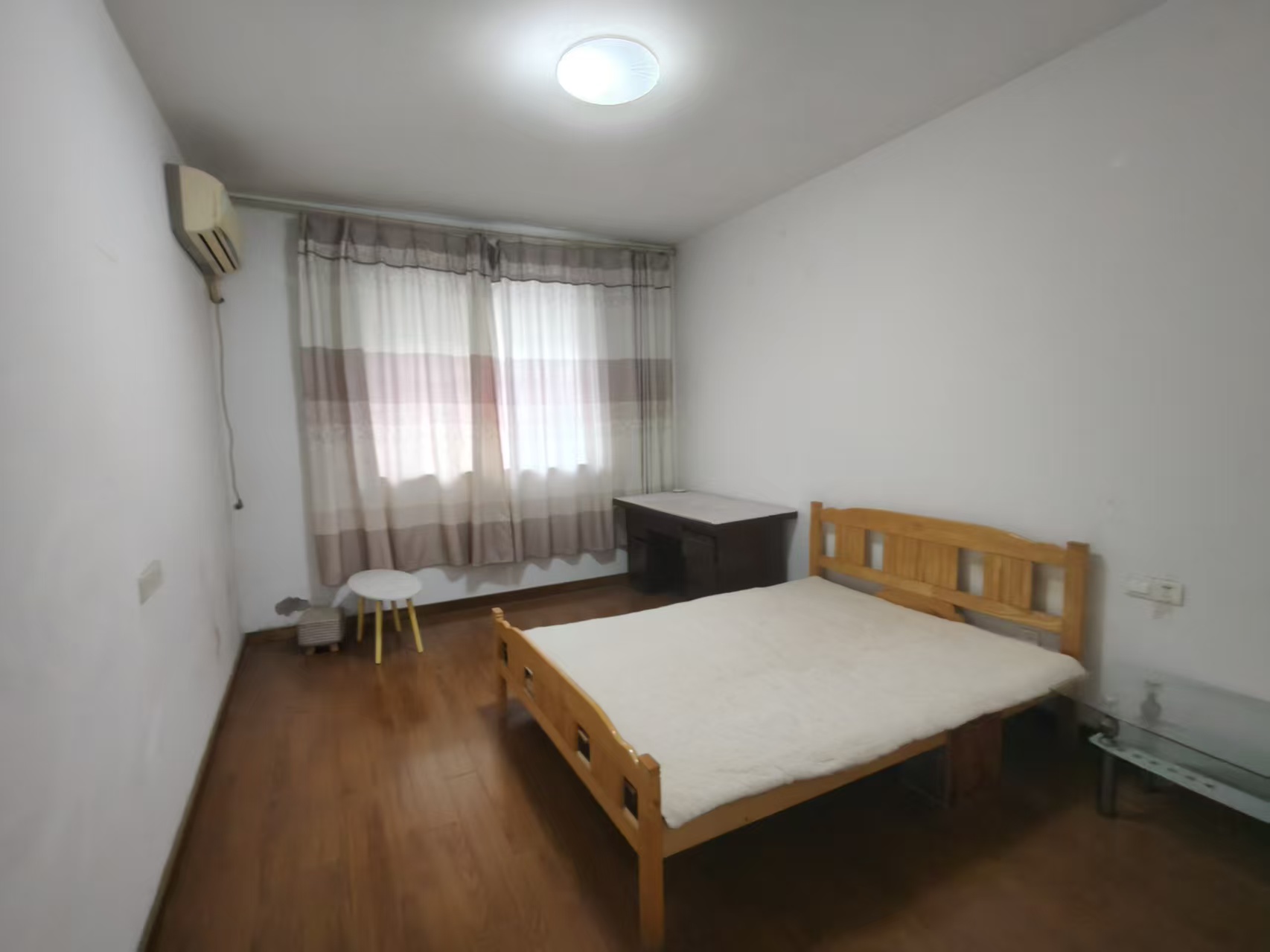 华山花苑一期 2室1厅1卫 80m&sup2;