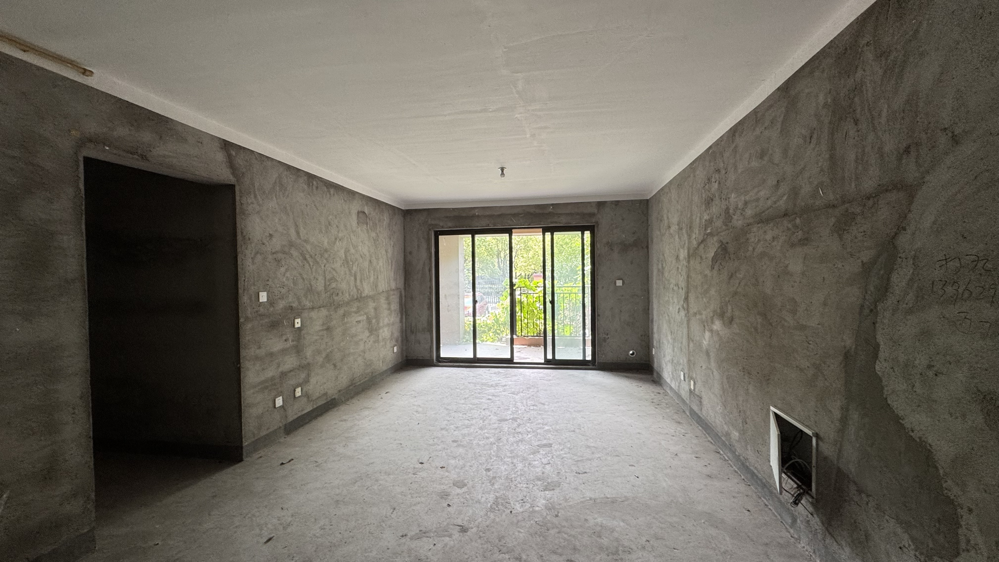 华强城 3室2厅2卫 252.31m&sup2;