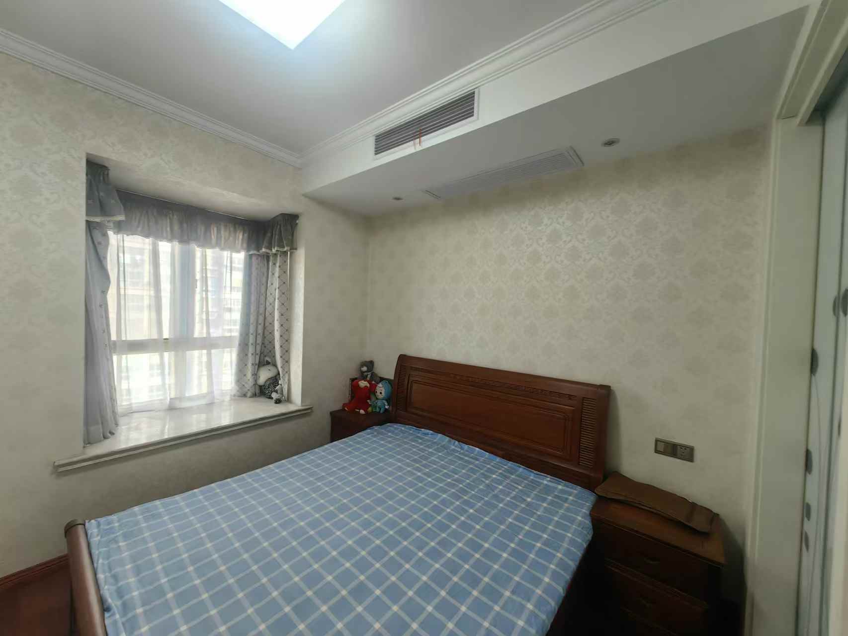 恒盛豪庭 3室2厅1卫 133.00m&sup2;