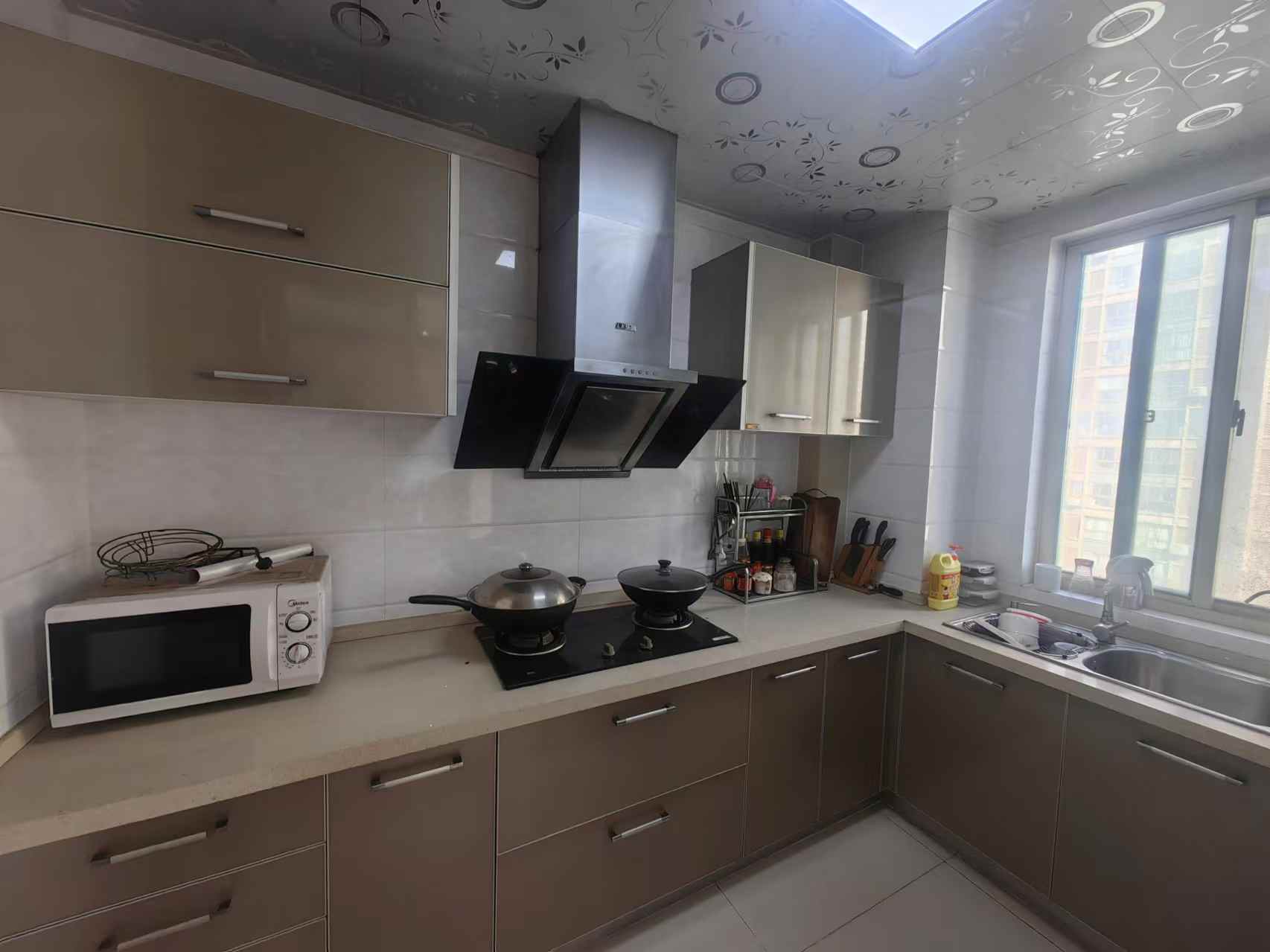 恒盛豪庭 3室2厅1卫 133.00m&sup2;