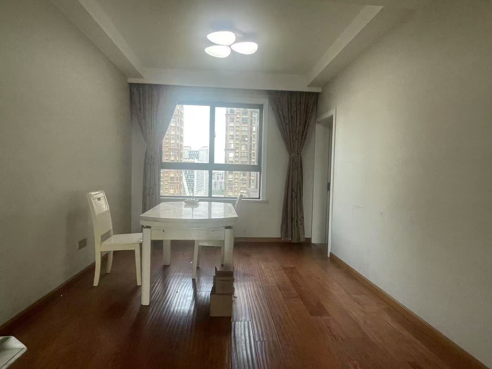 帝奥世伦名郡 4室2厅2卫 192m&sup2;