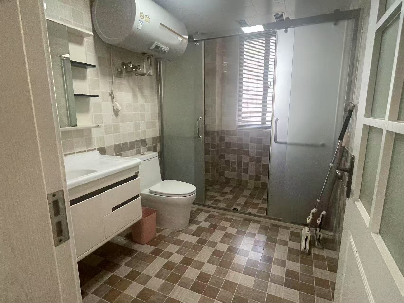 帝奥世伦名郡 4室2厅2卫 192m&sup2;