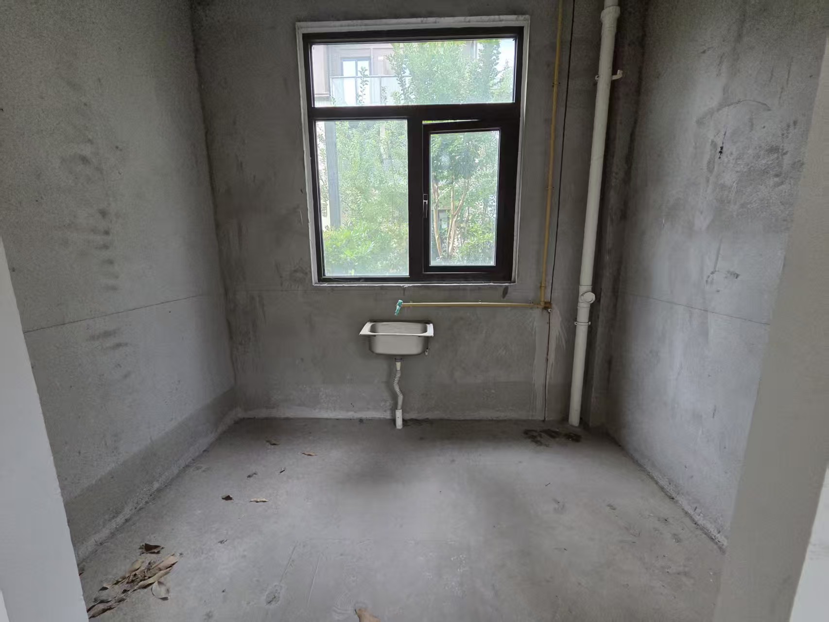 绿地新里城 5室2厅1卫 145m&sup2;