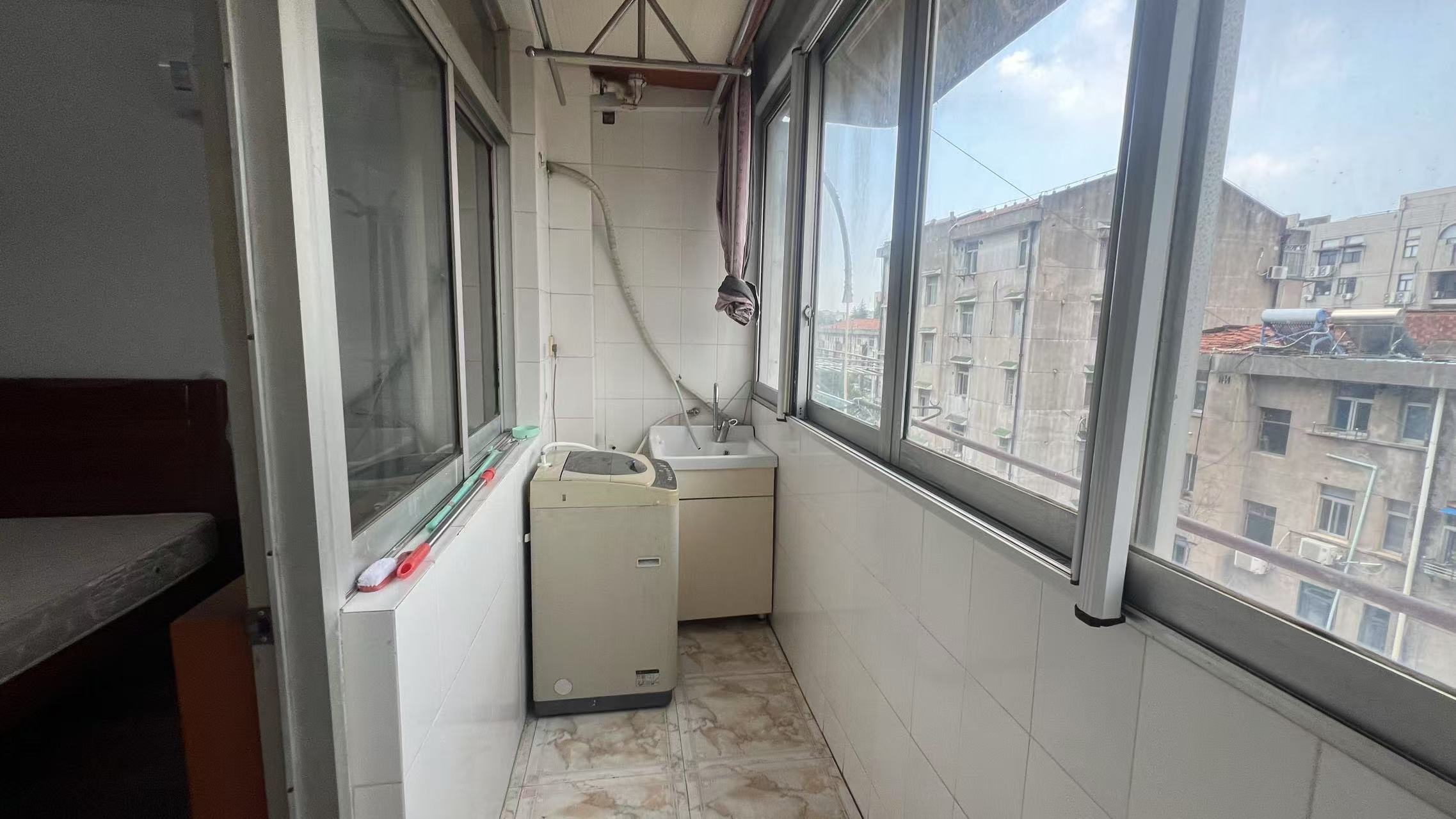 南山新村 2室2厅1卫 91m&sup2;