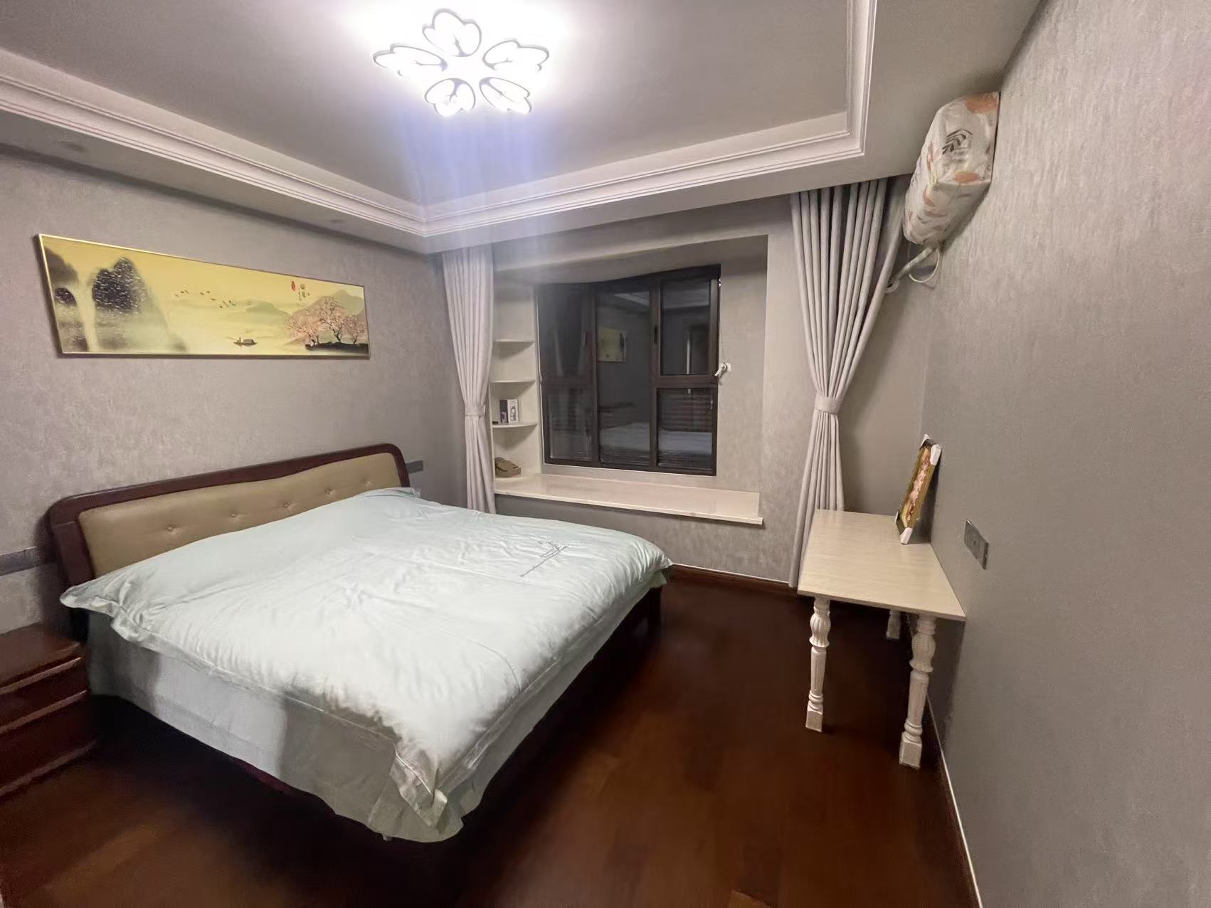 富力院士廷 4室2厅2卫 140m&sup2;