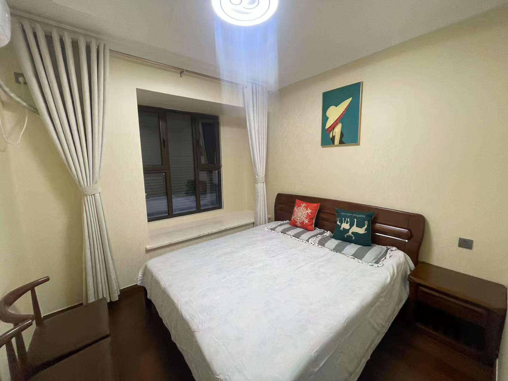 富力院士廷 4室2厅2卫 140m&sup2;