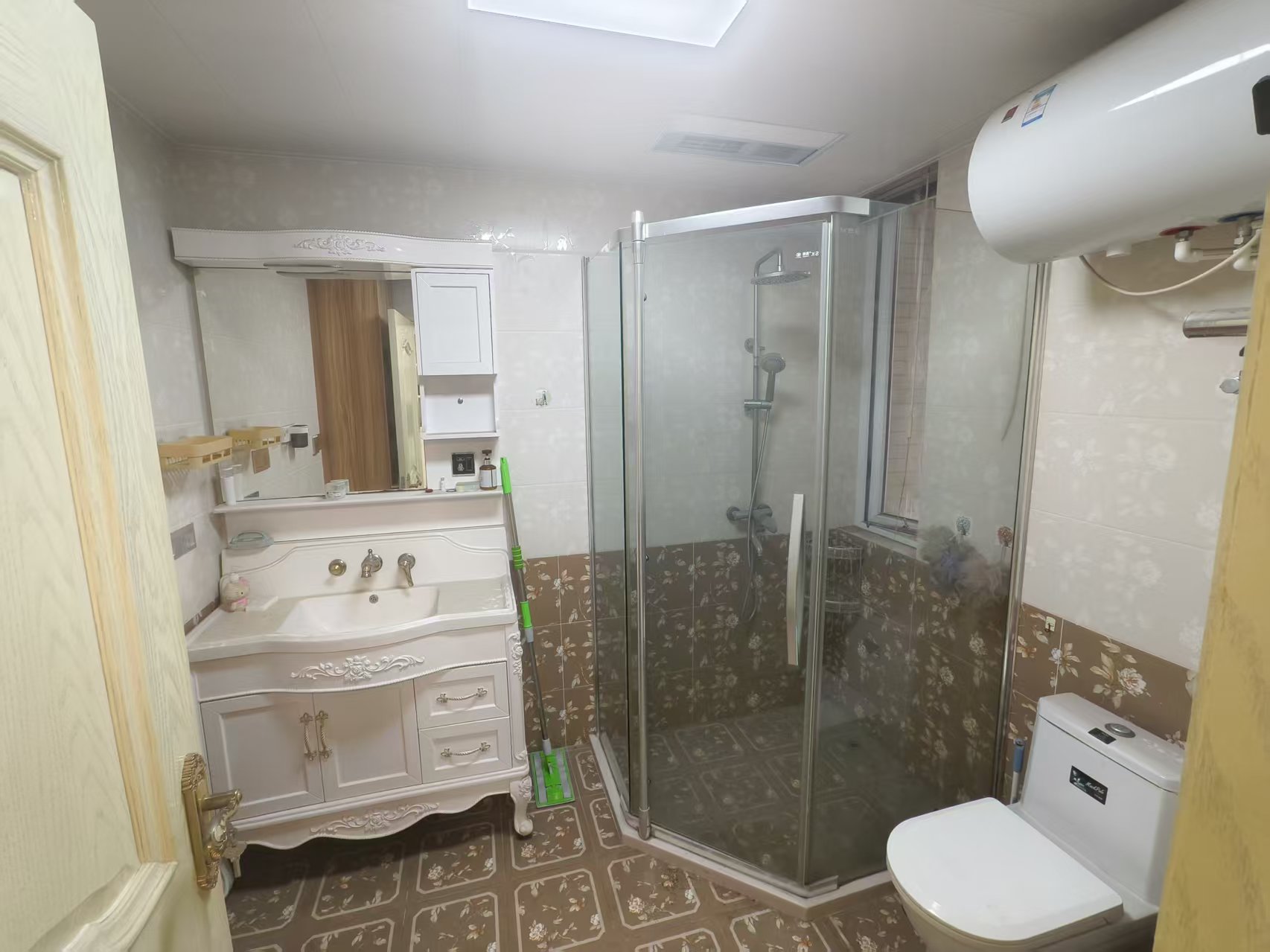 天霞苑 2室2厅1卫 96m&sup2;