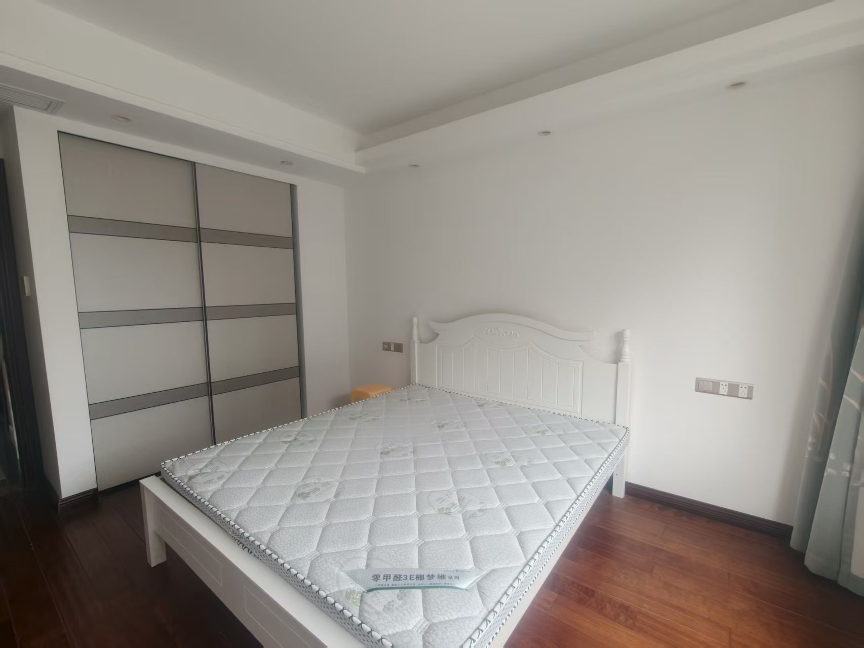 益兴名流府 3室2厅2卫 139.00m&sup2;