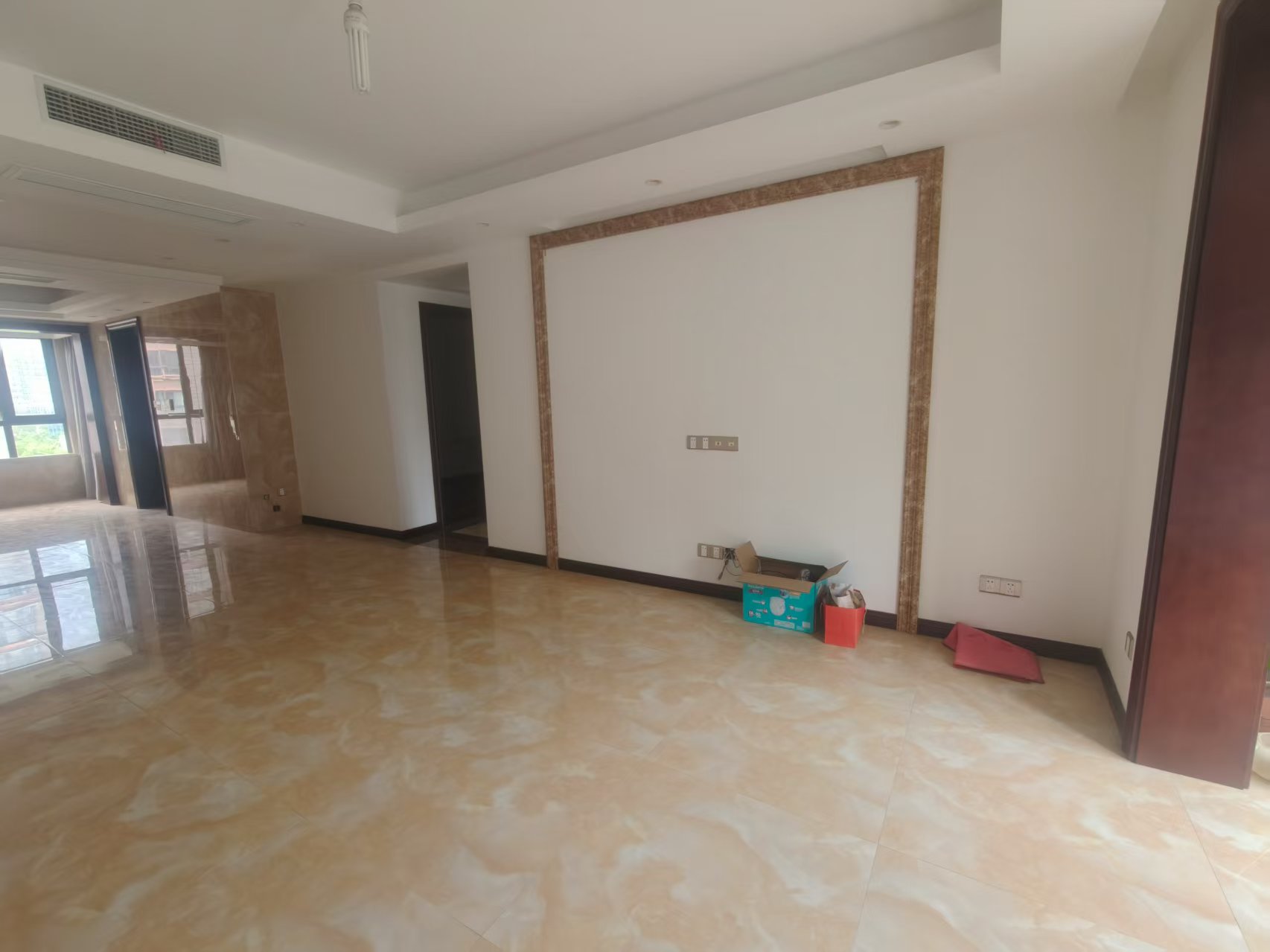 益兴名流府 3室2厅2卫 139.00m&sup2;