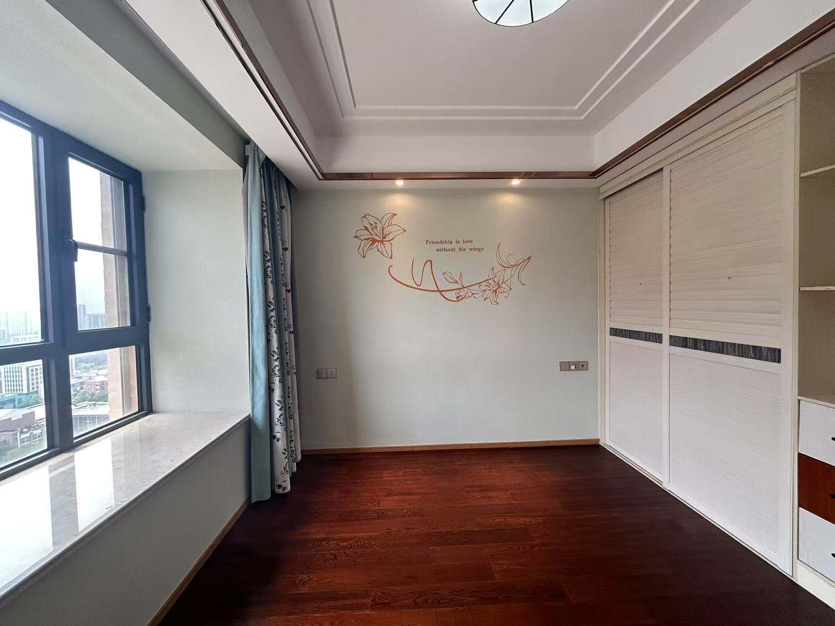 中南世纪花城三期 3室2厅2卫 130.25m&sup2;