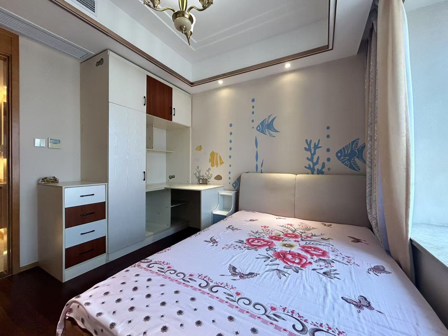 中南世纪花城三期 3室2厅2卫 130.25m&sup2;