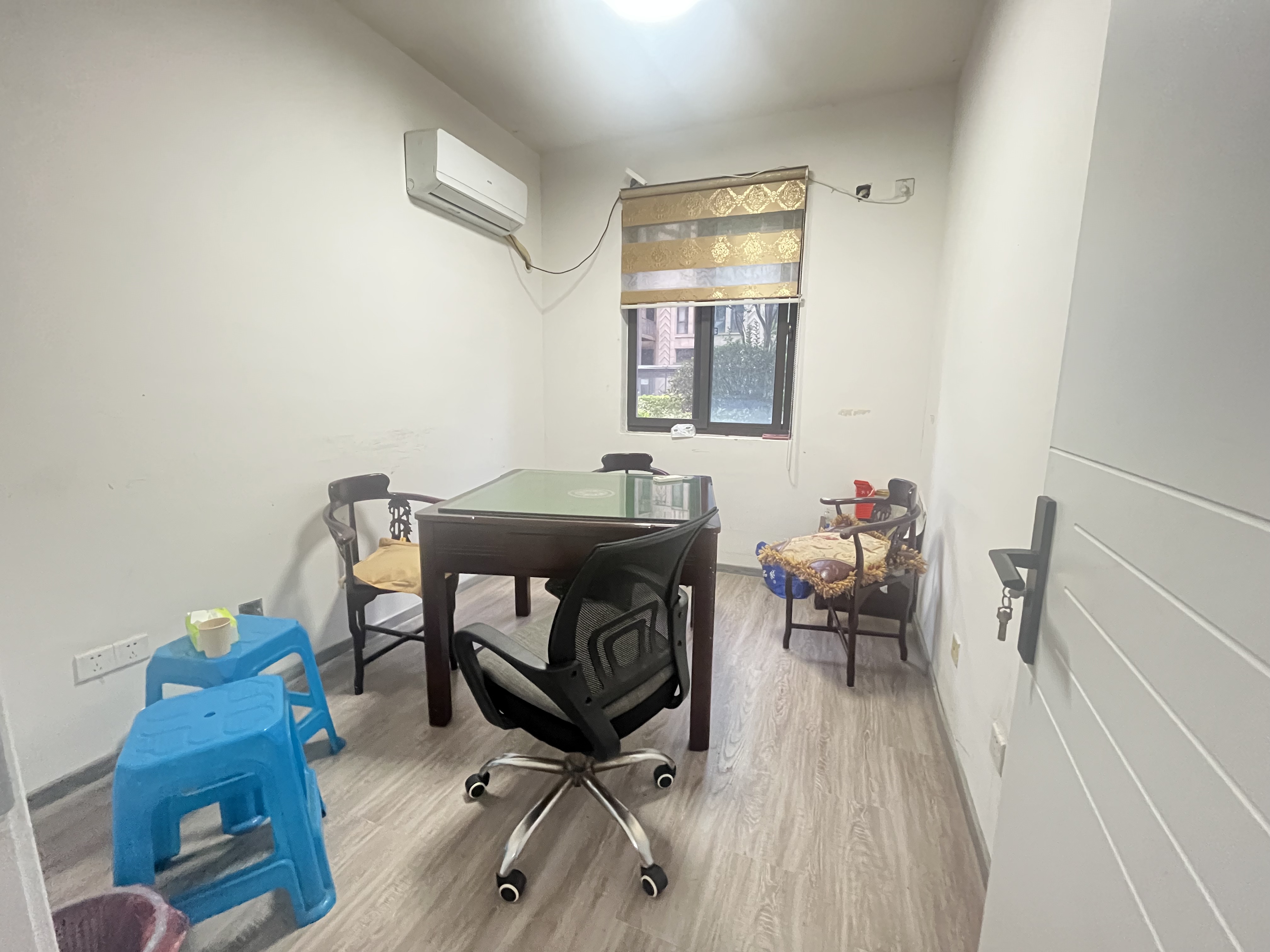 华强城 3室2厅1卫 109m&sup2;