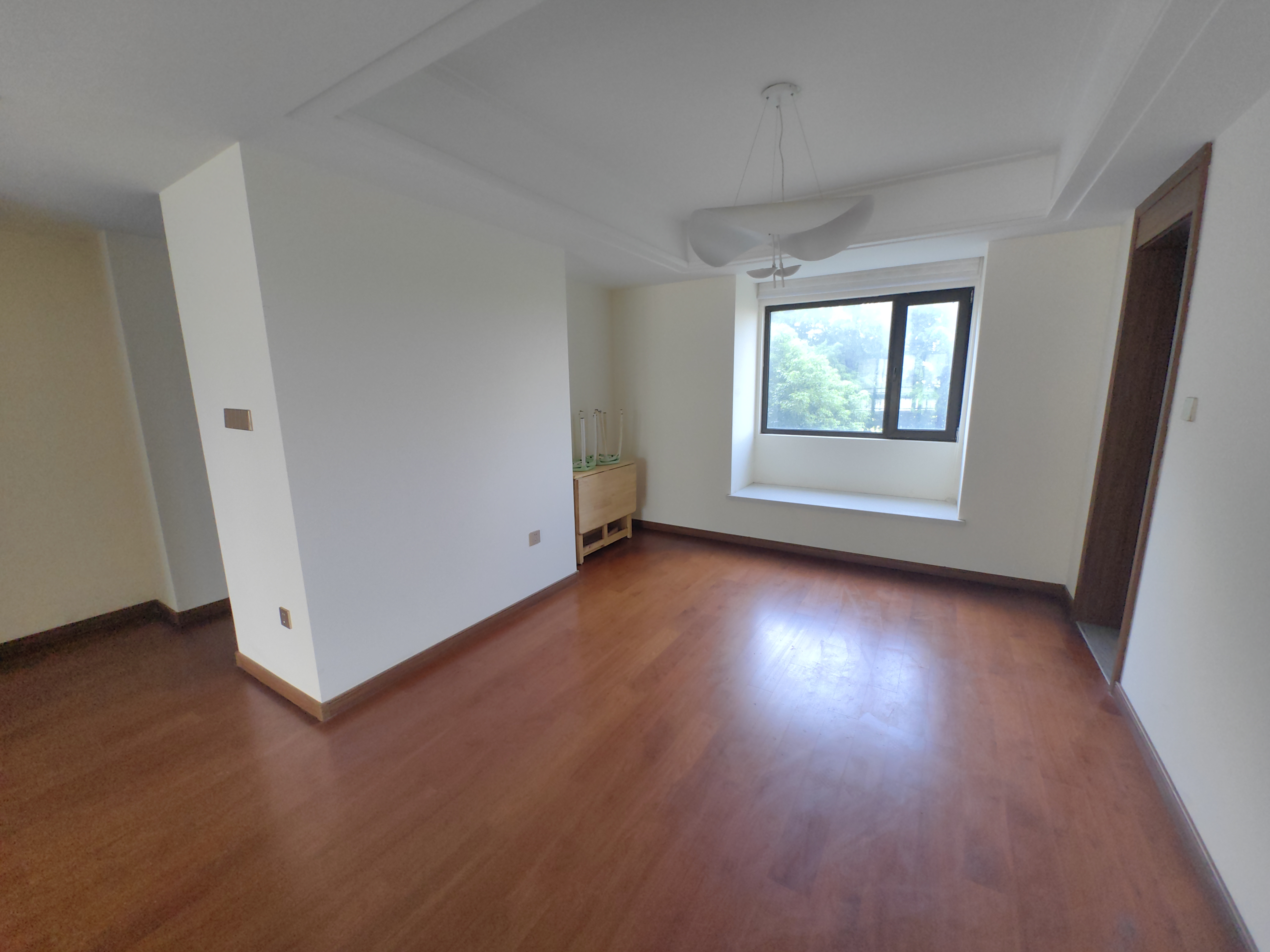 中南万科大都会 3室2厅2卫 130m&sup2;