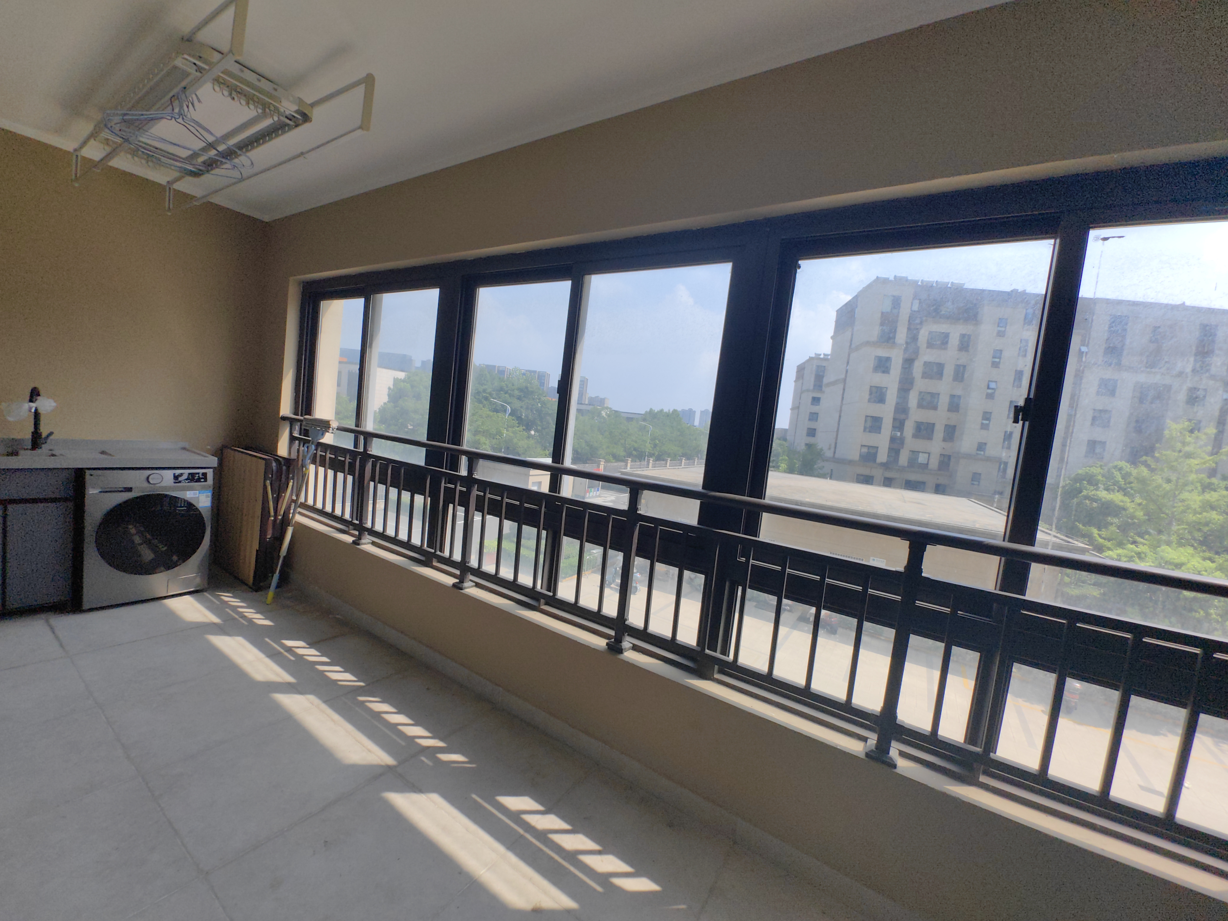中南万科大都会 3室2厅2卫 130m&sup2;