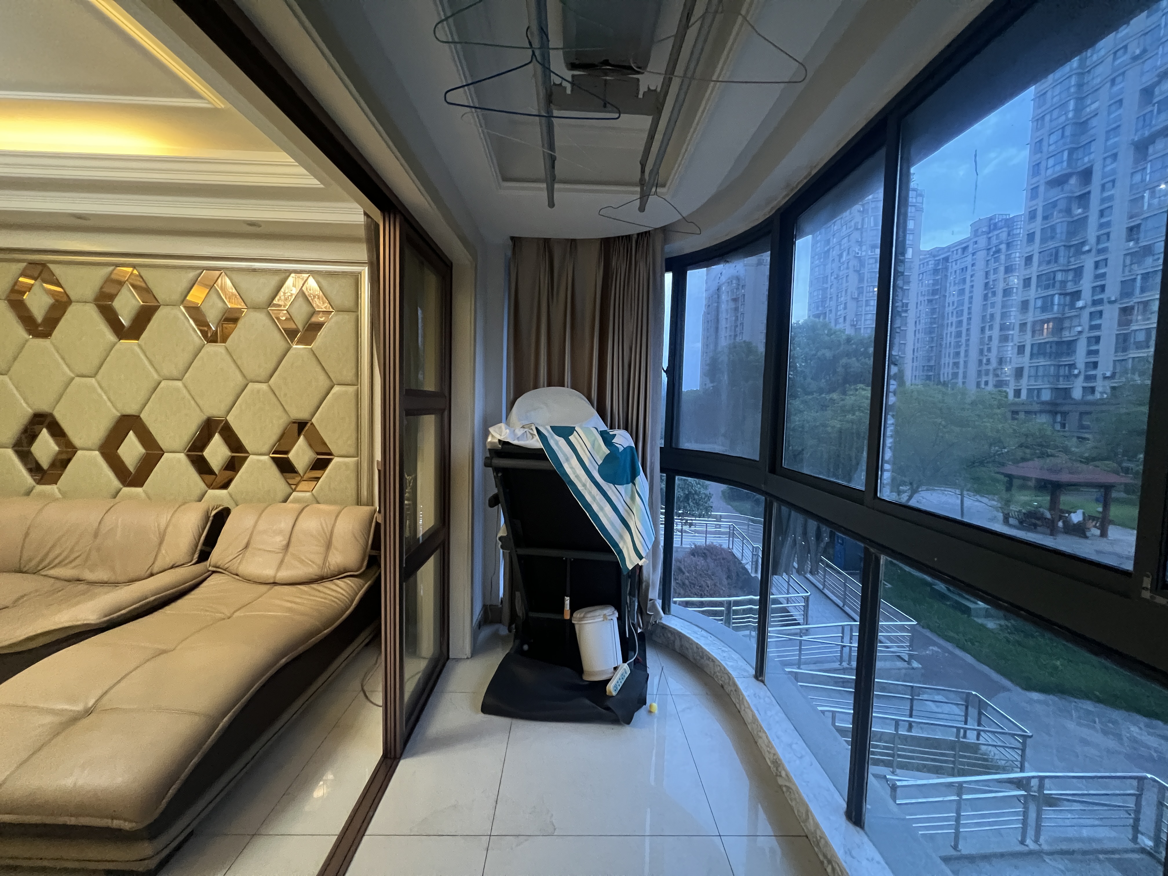 金色城品 3室2厅1卫 120m&sup2;