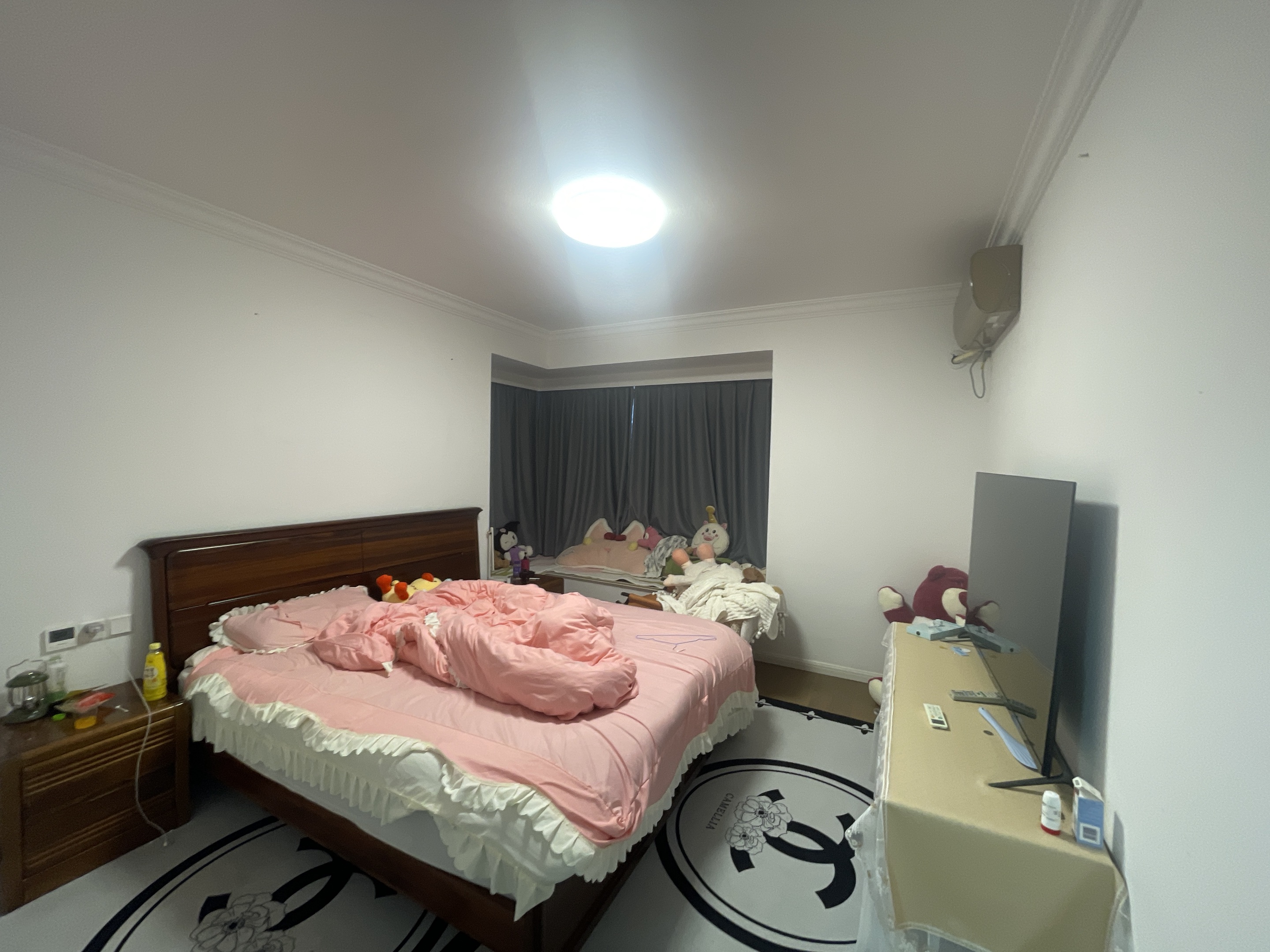保利香槟国际 3室2厅2卫 148.00m&sup2;