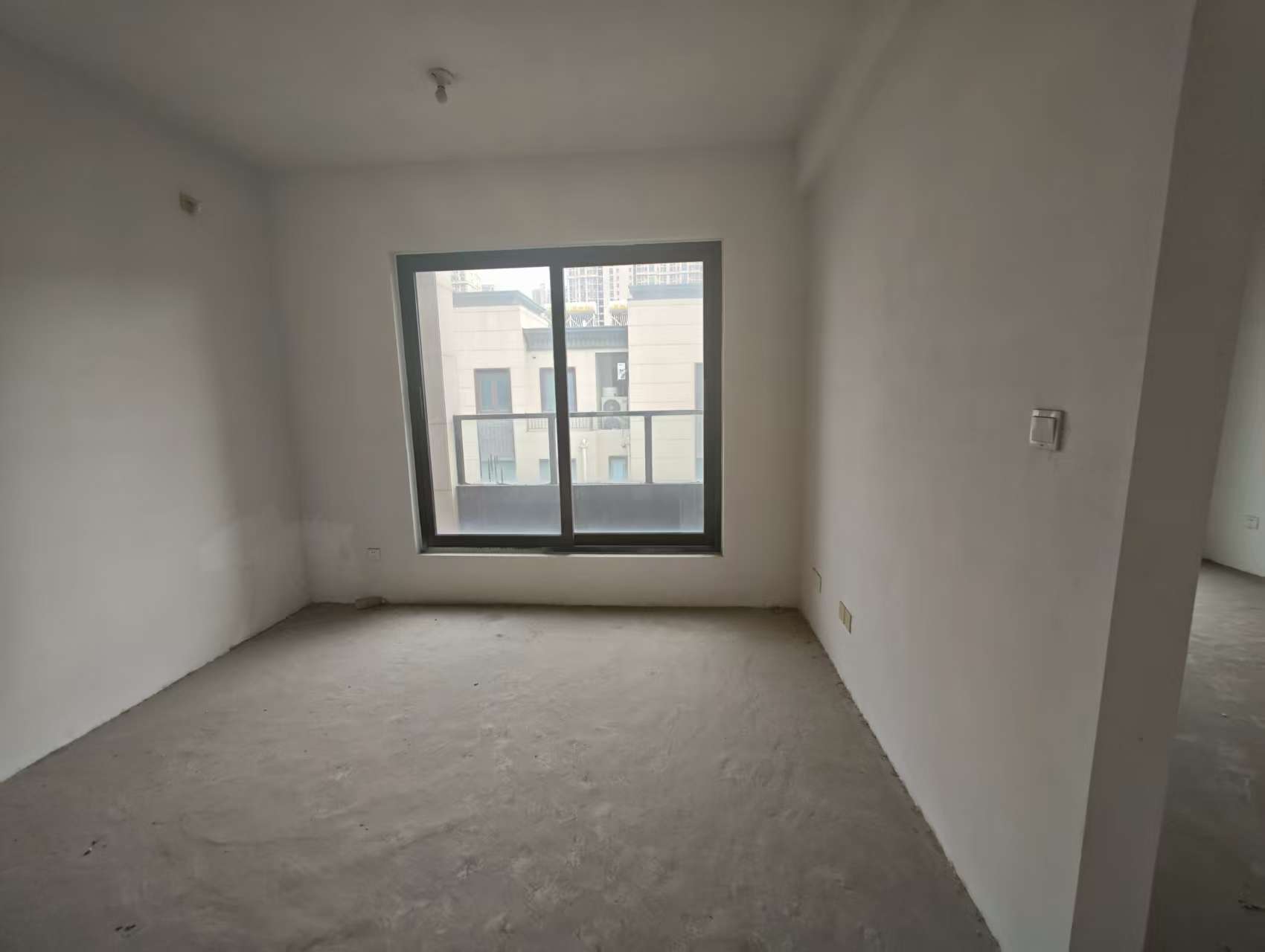 云樾东方 3室2厅2卫 153.00m&sup2;