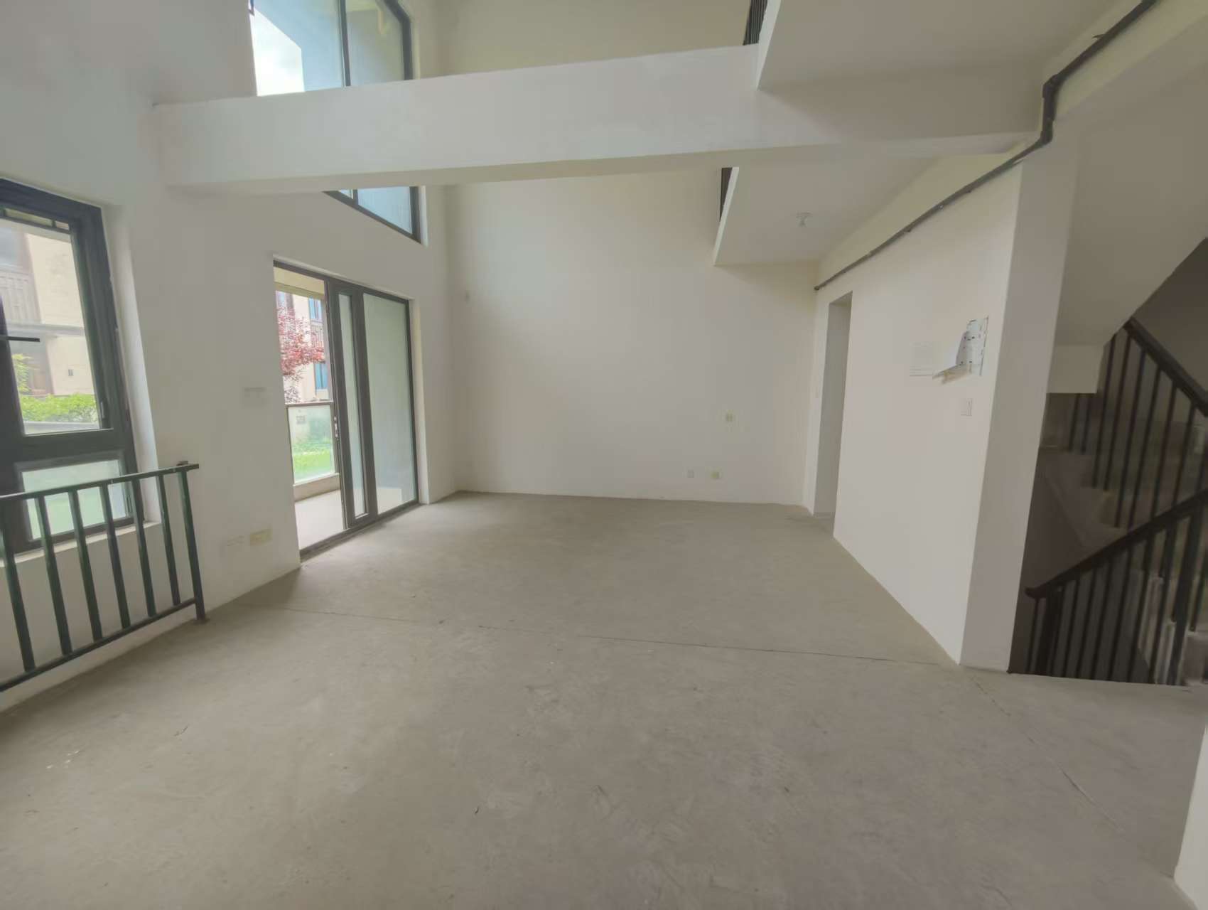 云樾东方 3室2厅2卫 153.00m&sup2;