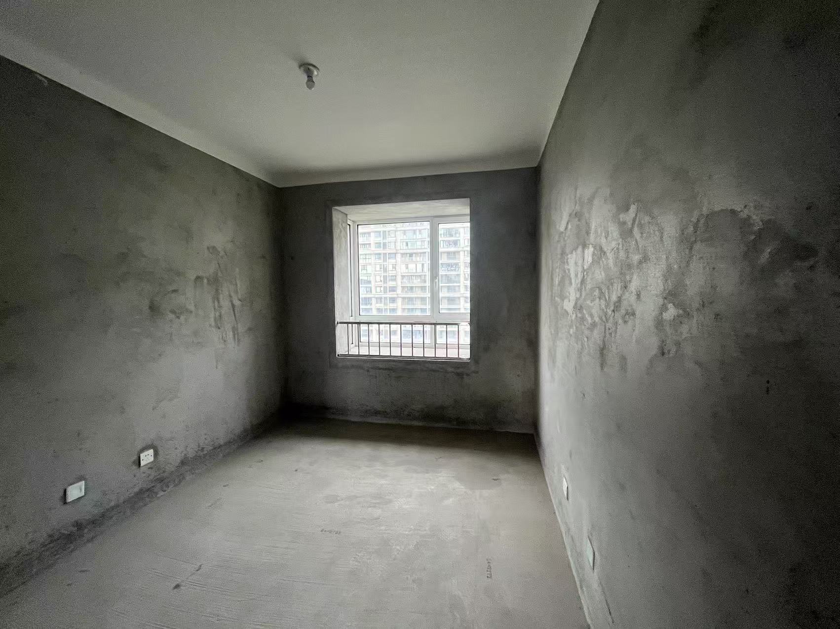 富都豪园 3室2厅1卫 109m&sup2;
