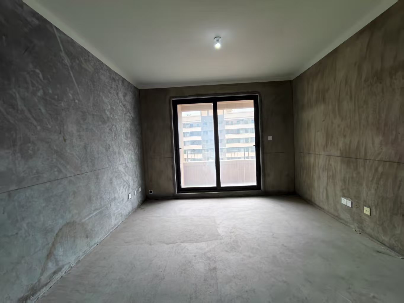 保利香槟国际 3室2厅2卫 115m²
