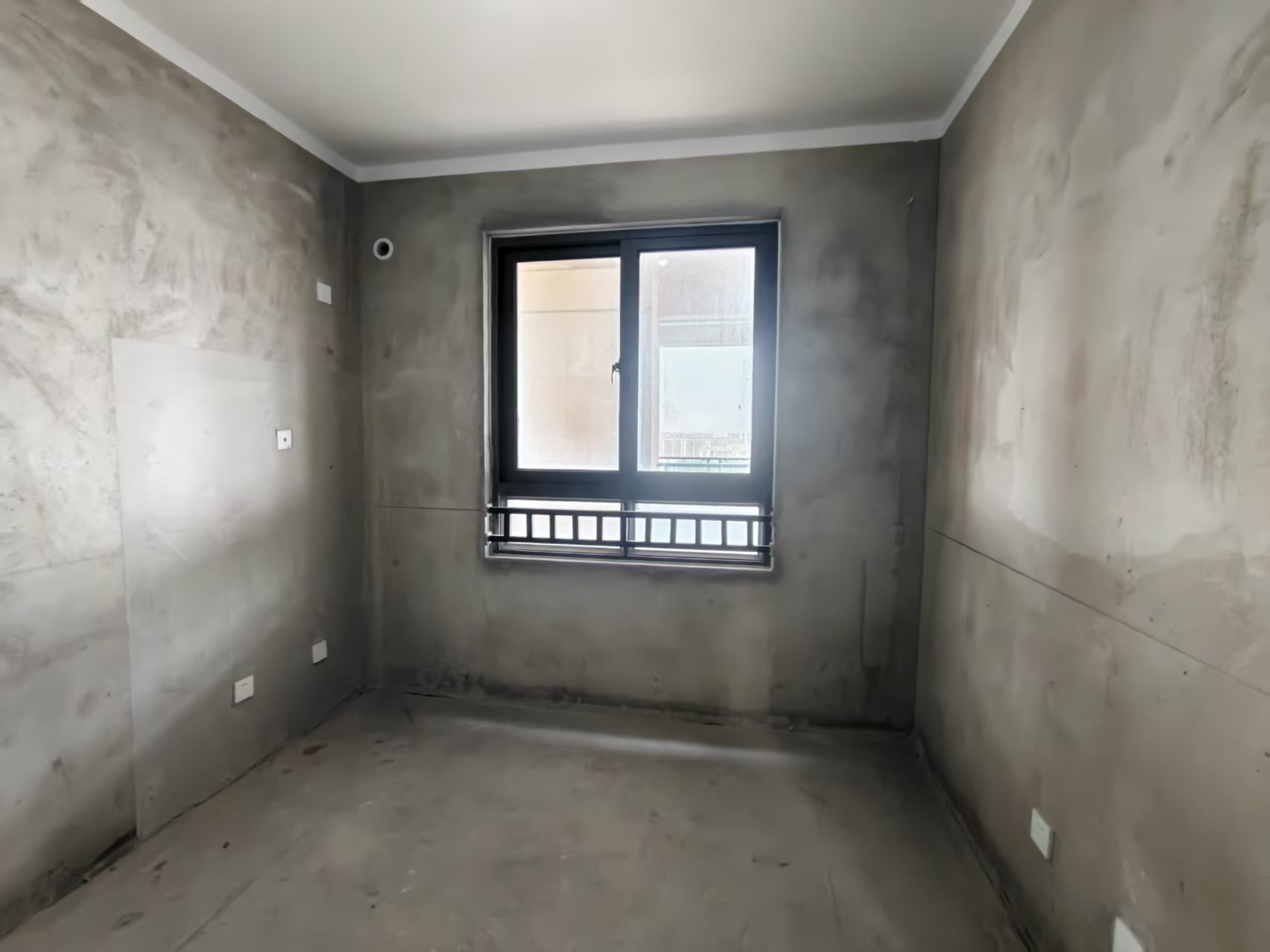 保利香槟国际 3室2厅2卫 115m&sup2;