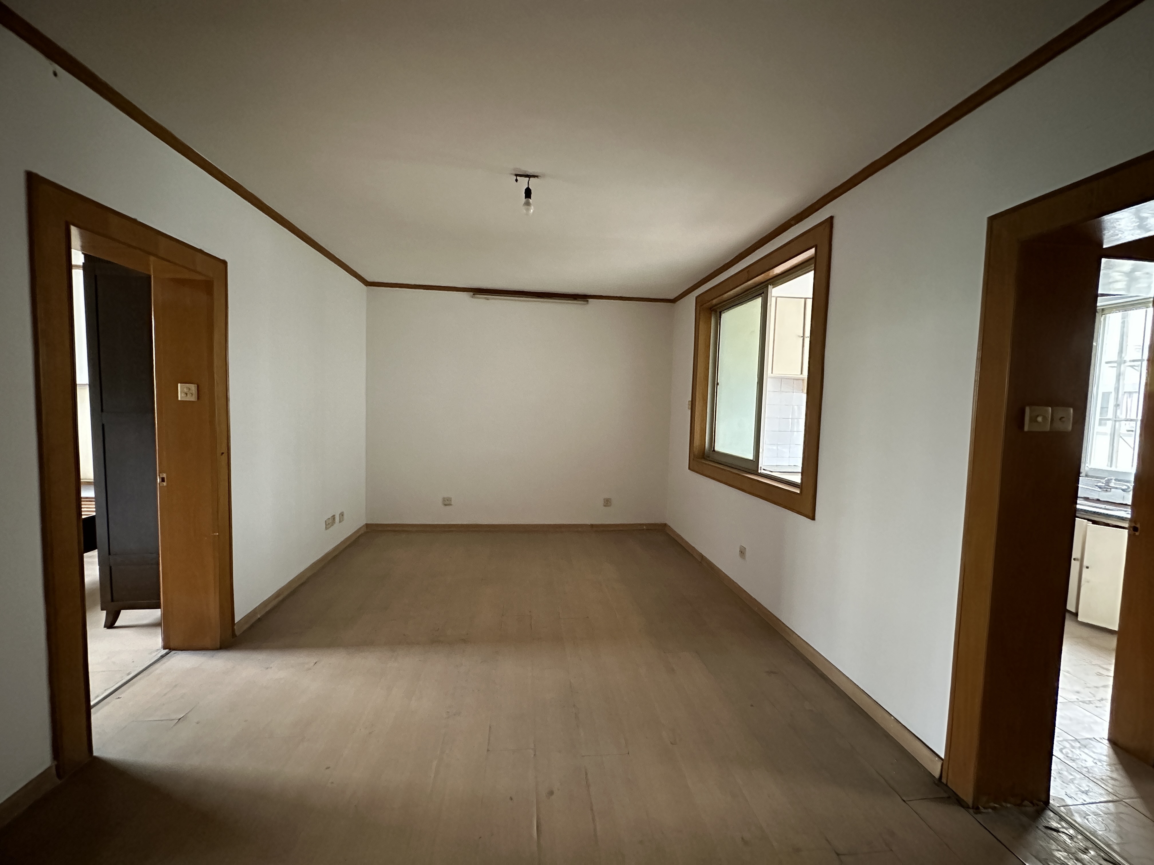 文峰路17号 2室1厅1卫 80m²