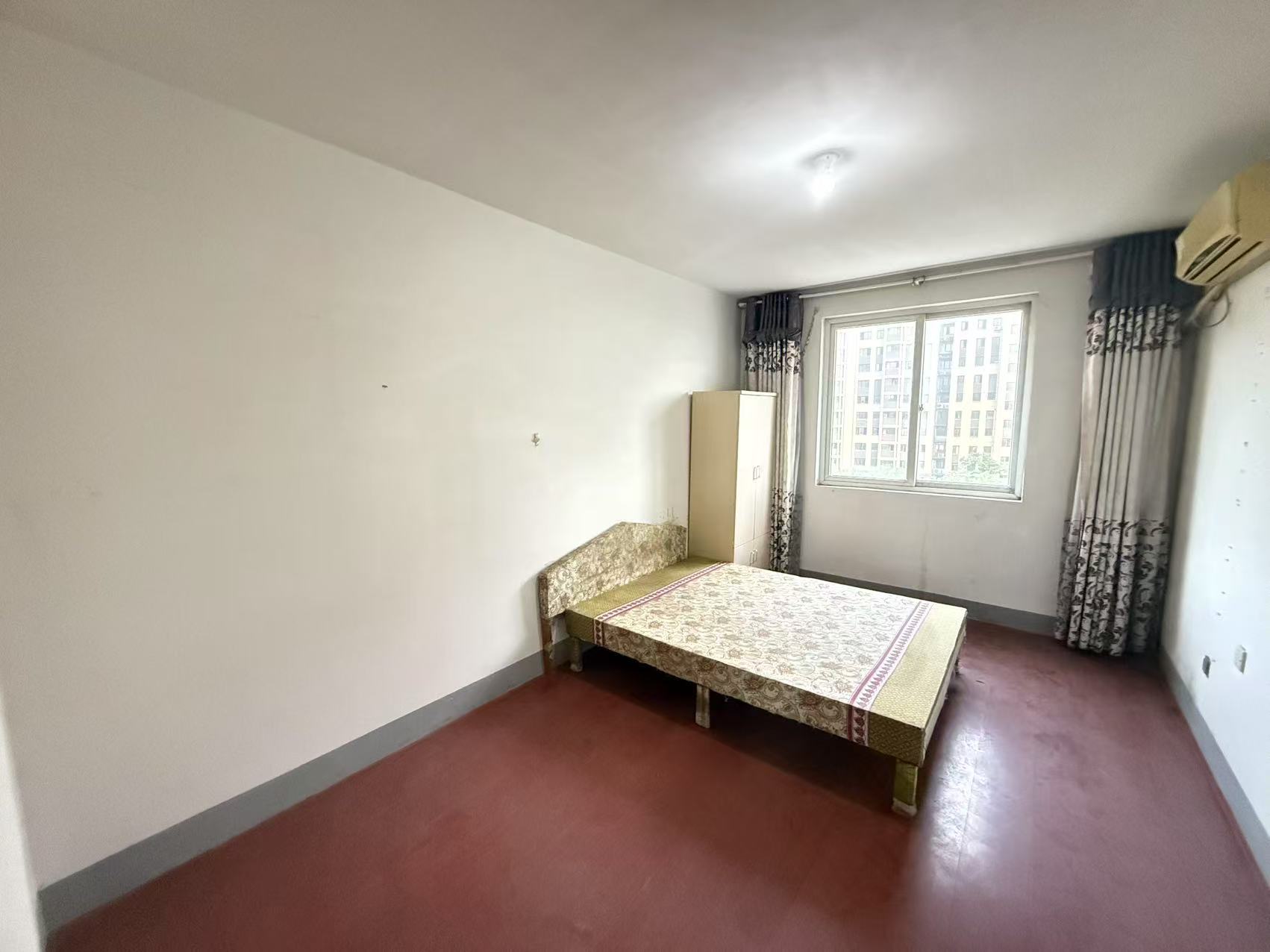 金辉花园 4室2厅2卫 196m&sup2;