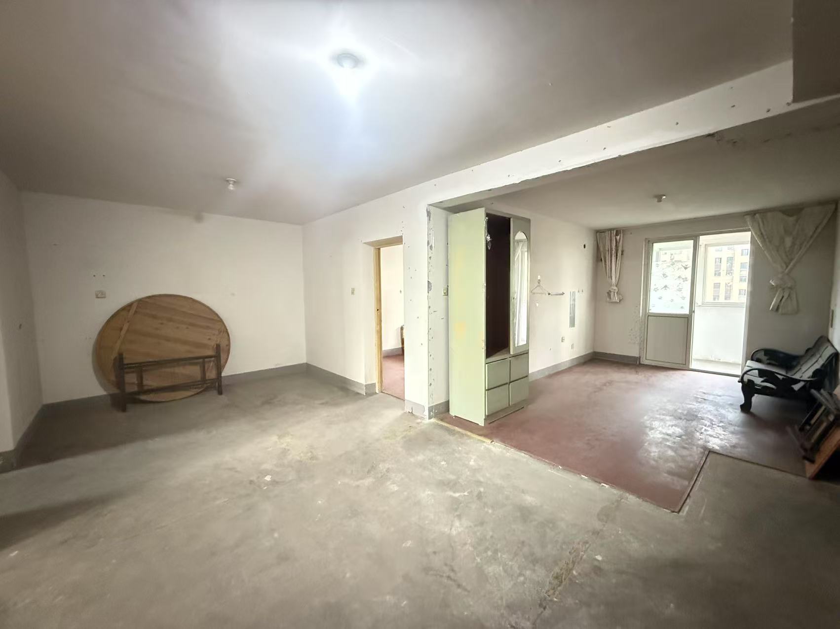 金辉花园 4室2厅2卫 196m&sup2;
