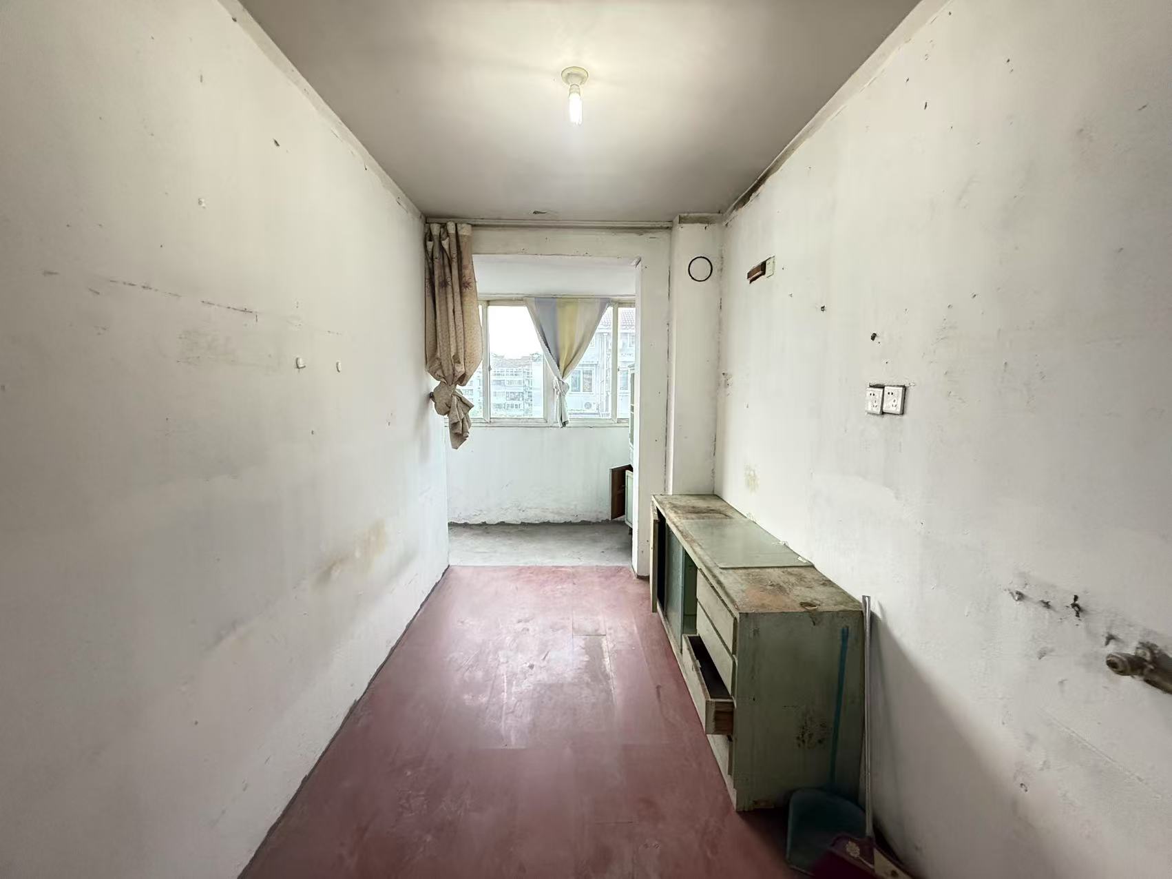 金辉花园 4室2厅2卫 196m&sup2;