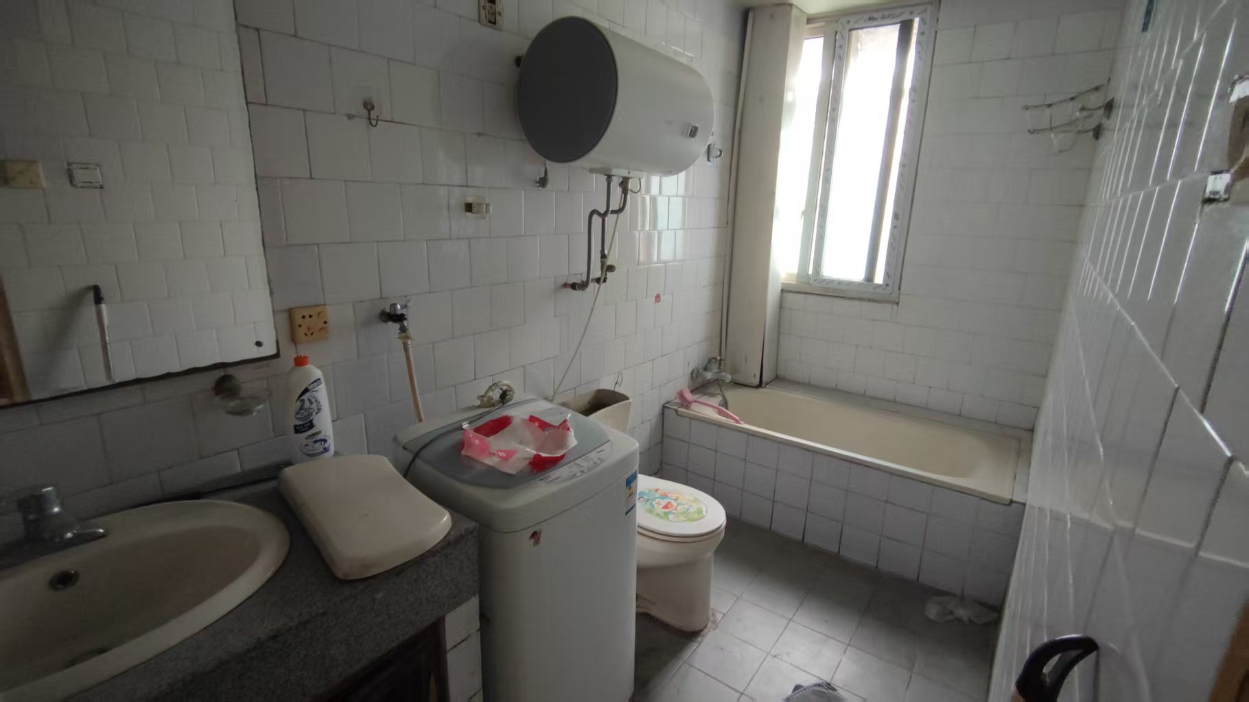 任港路2号 3室1厅1卫 74m&sup2;