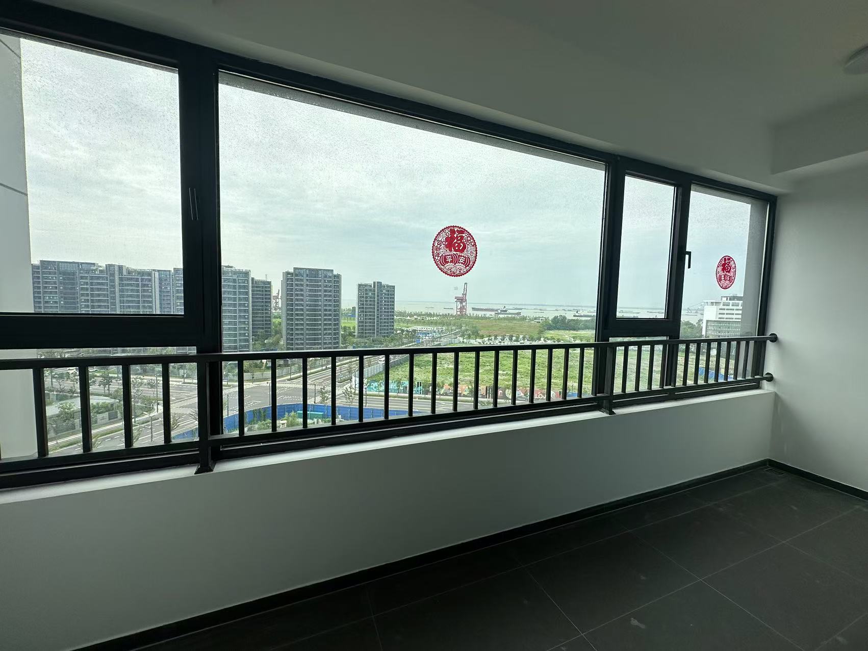 滨江道静园 3室2厅2卫 127m&sup2;