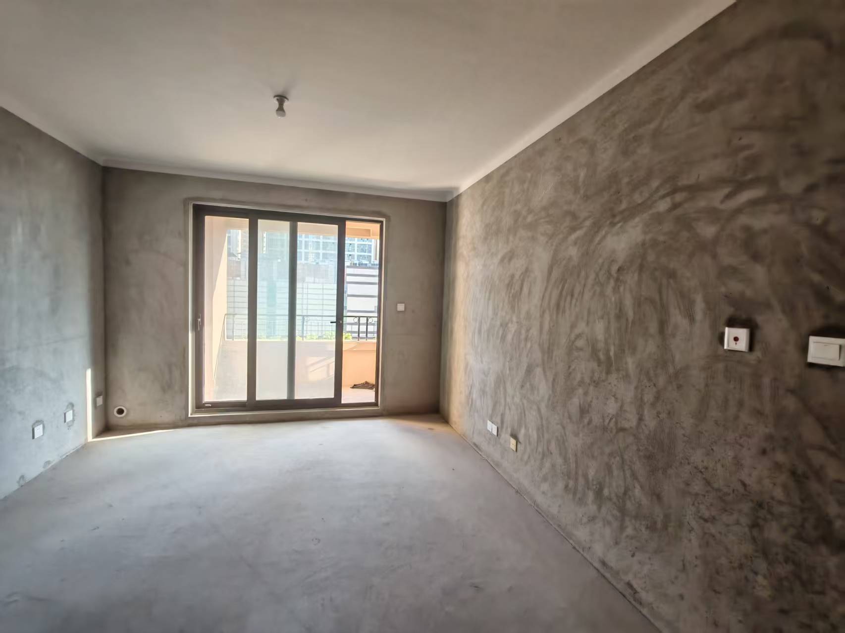 保利香槟国际 3室2厅2卫 114.81m&sup2;