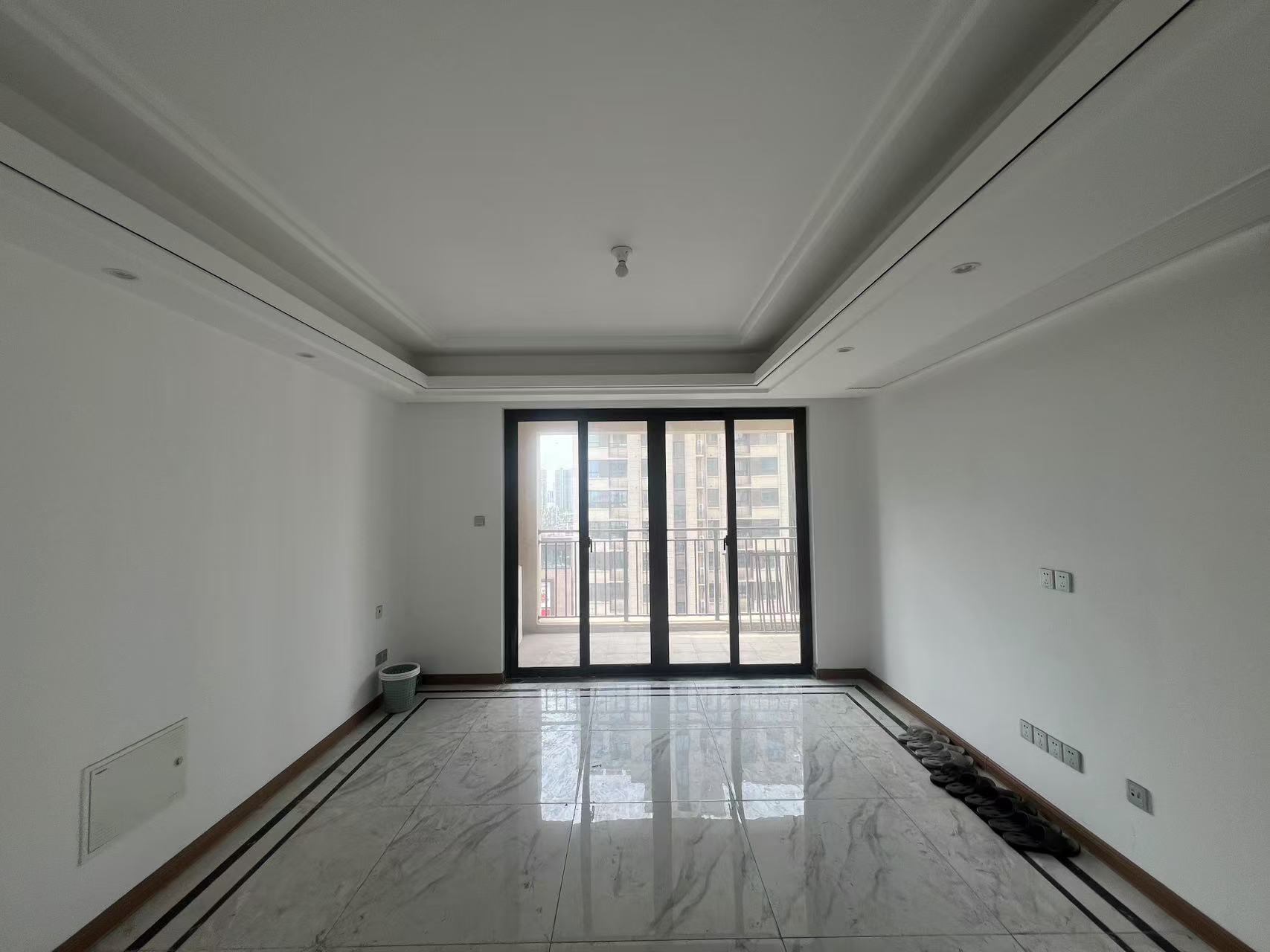 铂金时代 4室2厅2卫 137.00m²
