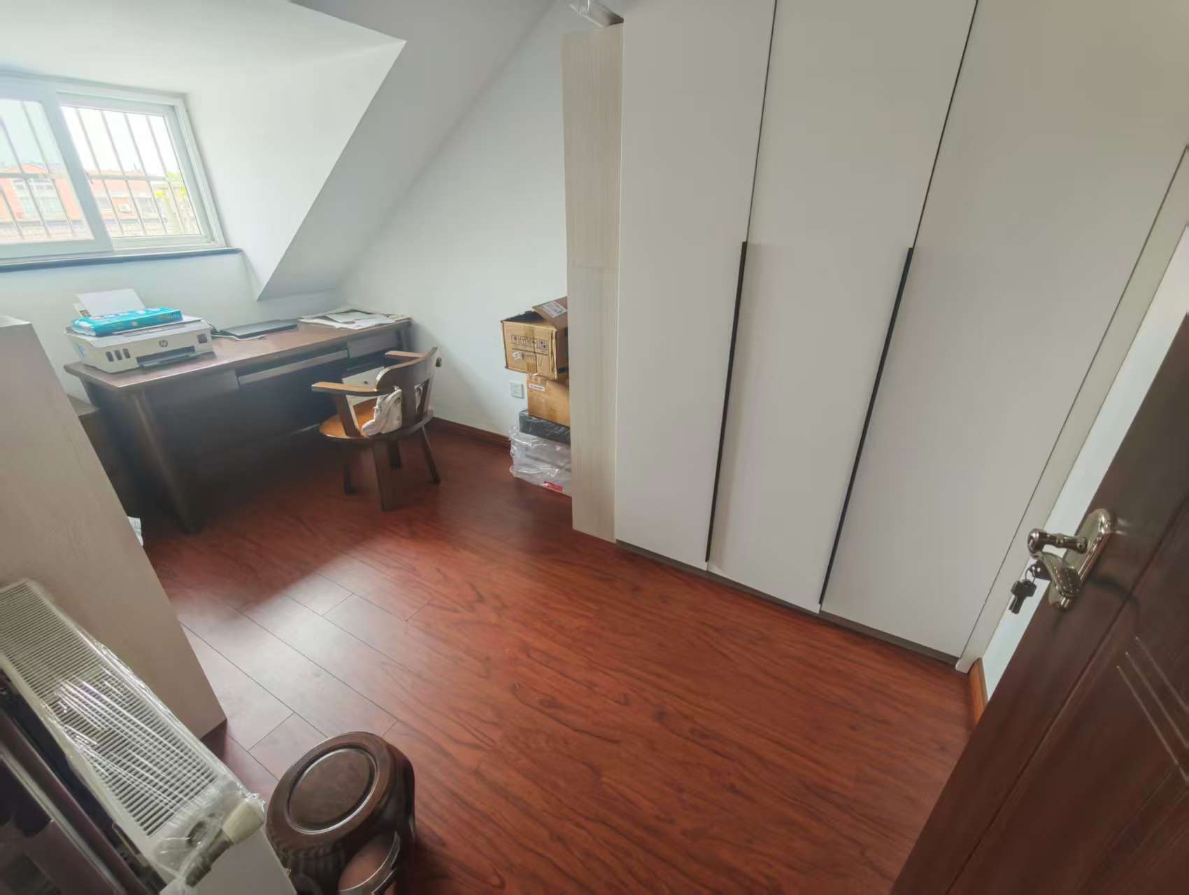 天馨花苑 3室2厅1卫 110m&sup2;