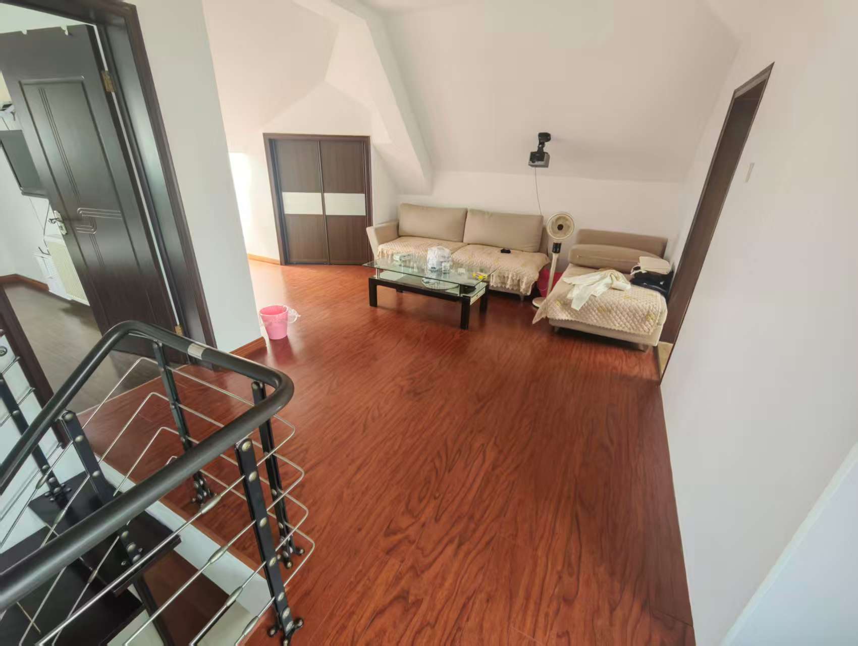 天馨花苑 3室2厅1卫 110m&sup2;