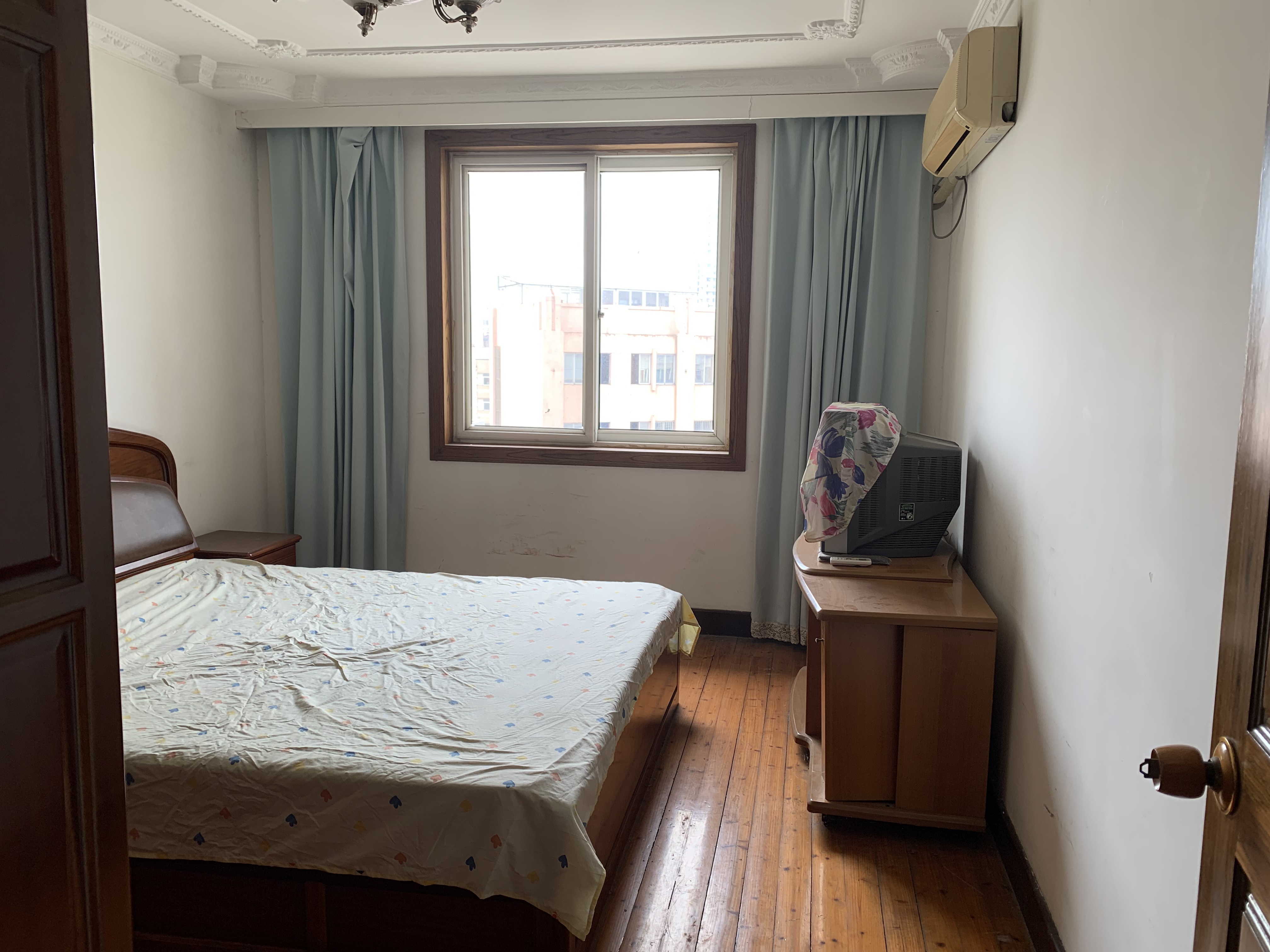 学田南苑 3室2厅2卫 132.18m&sup2;
