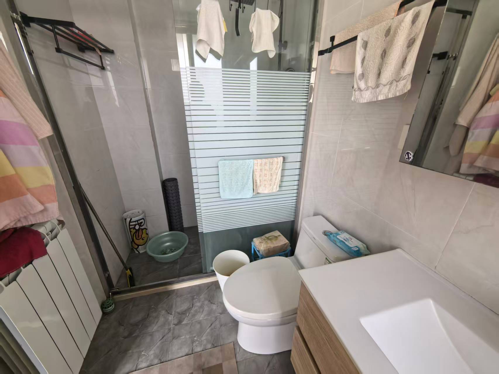 恒盛豪庭 3室2厅2卫 145m&sup2;