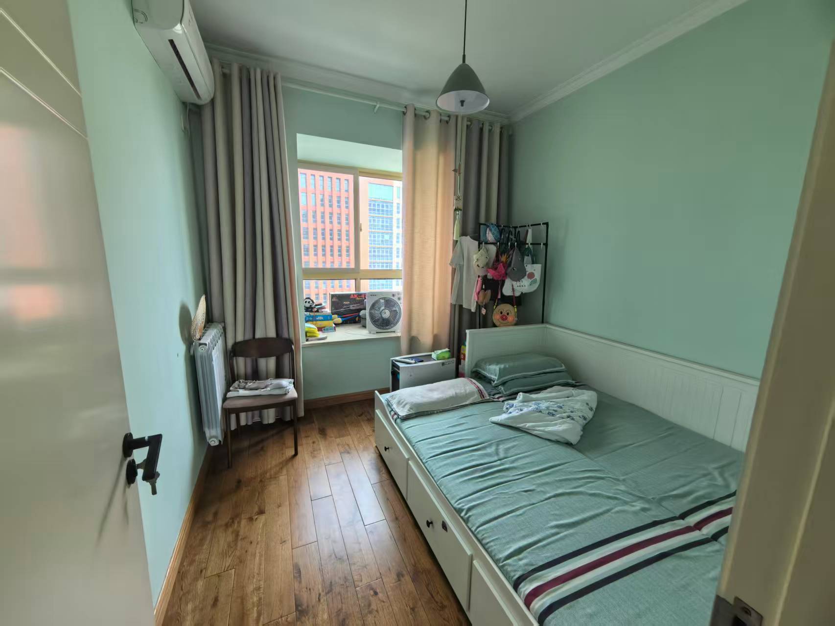 恒盛豪庭 3室2厅2卫 145m&sup2;
