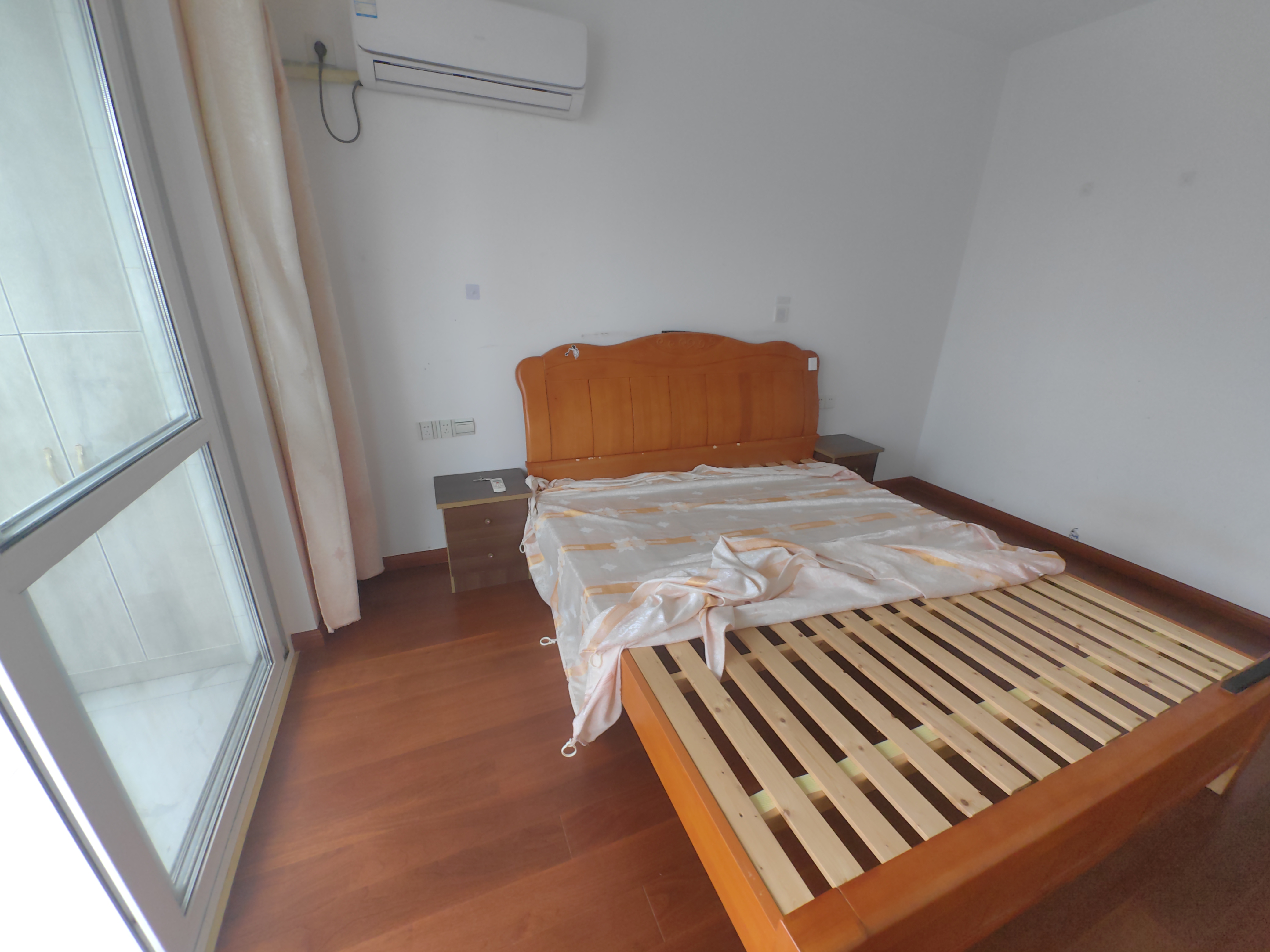 天香苑 2室1厅1卫 83m&sup2;