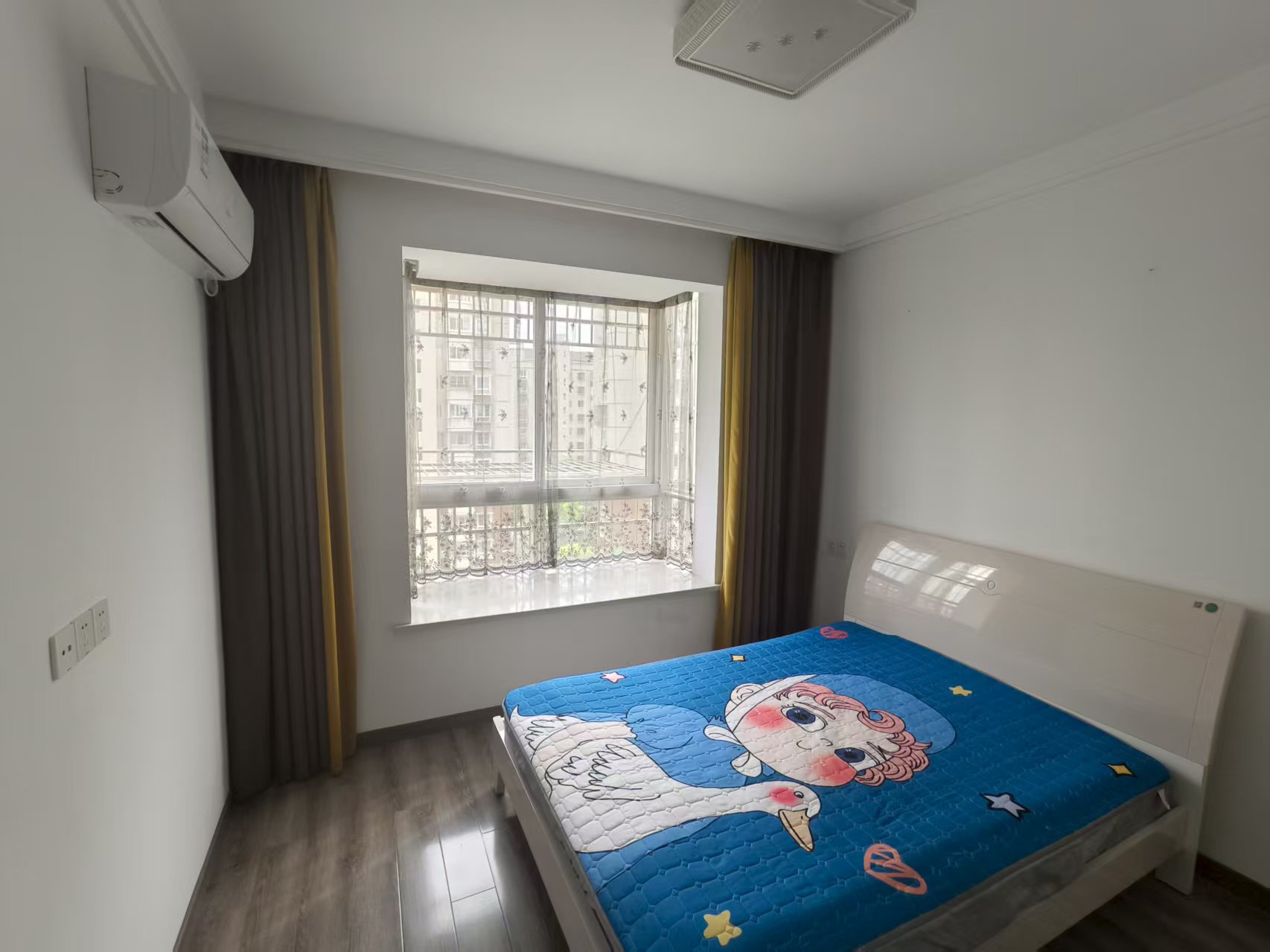 天霞苑 2室1厅1卫 78.00m&sup2;