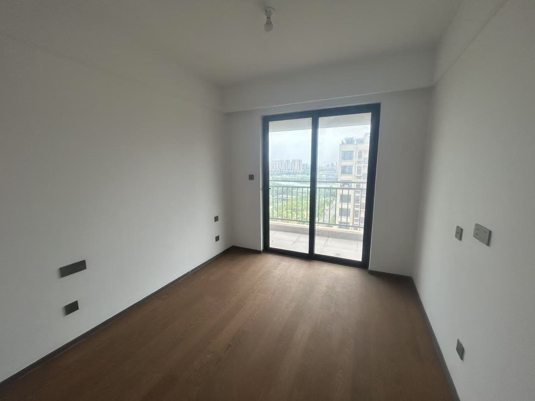 春风南岸东园 3室2厅2卫 122m&sup2;