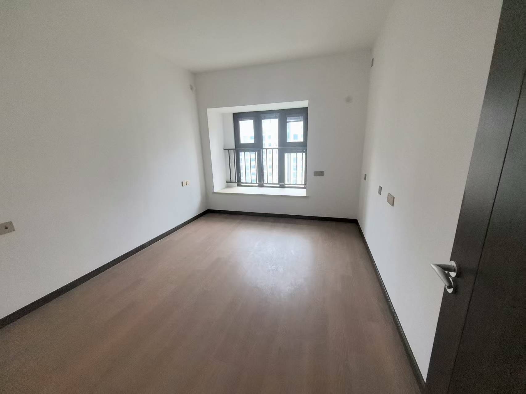 卓越万科新都会 3室2厅1卫 101m&sup2;