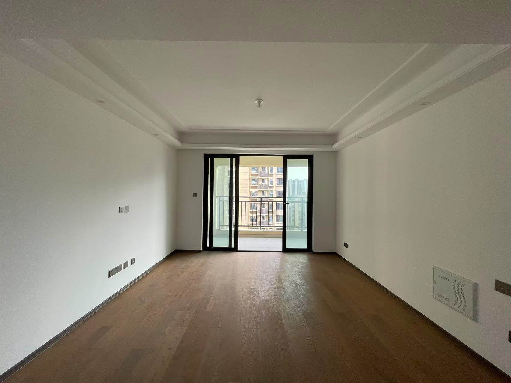 春风南岸东园 4室2厅2卫 136m&sup2;