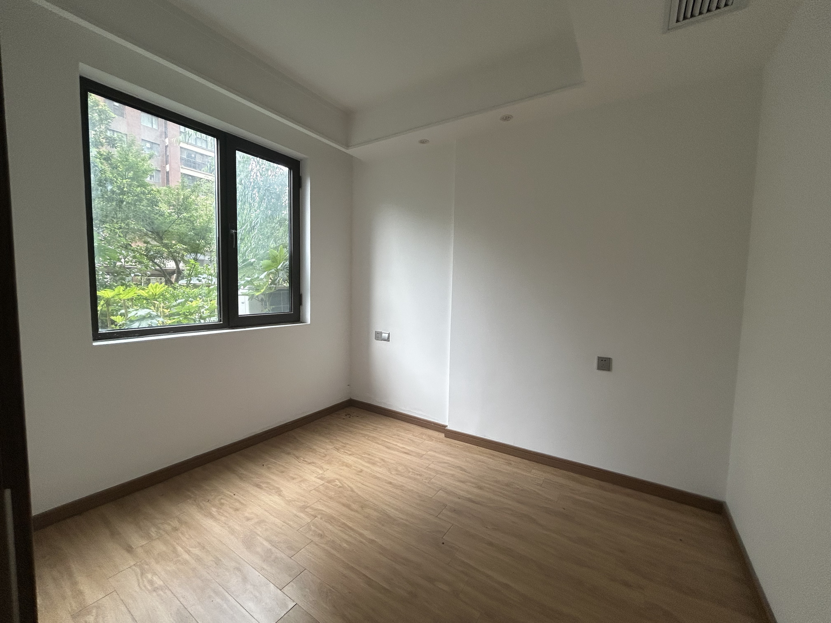 佳期漫 4室2厅2卫 122.73m&sup2;